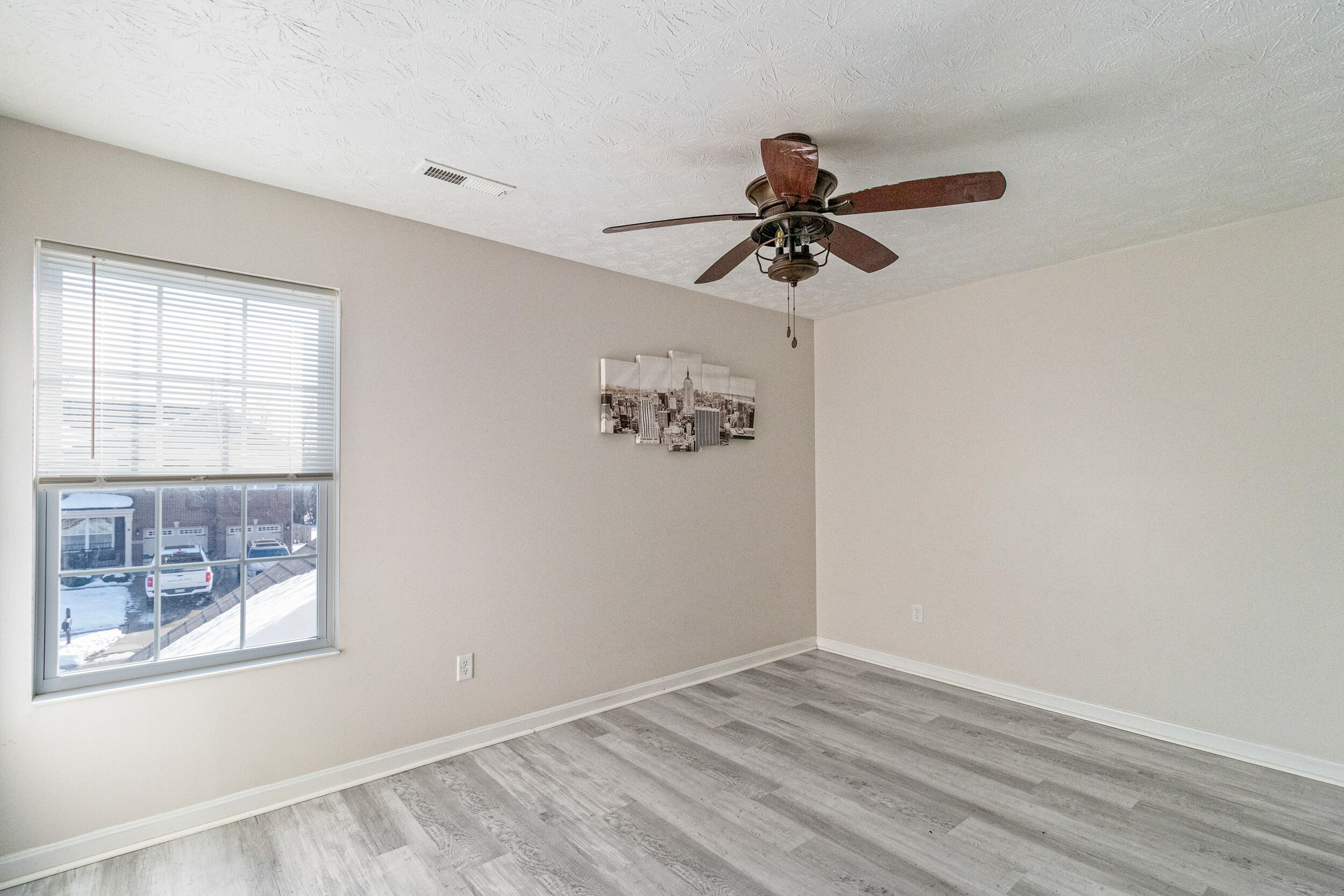 8041 Bushclover Drive, Tipp City, Ohio 45371