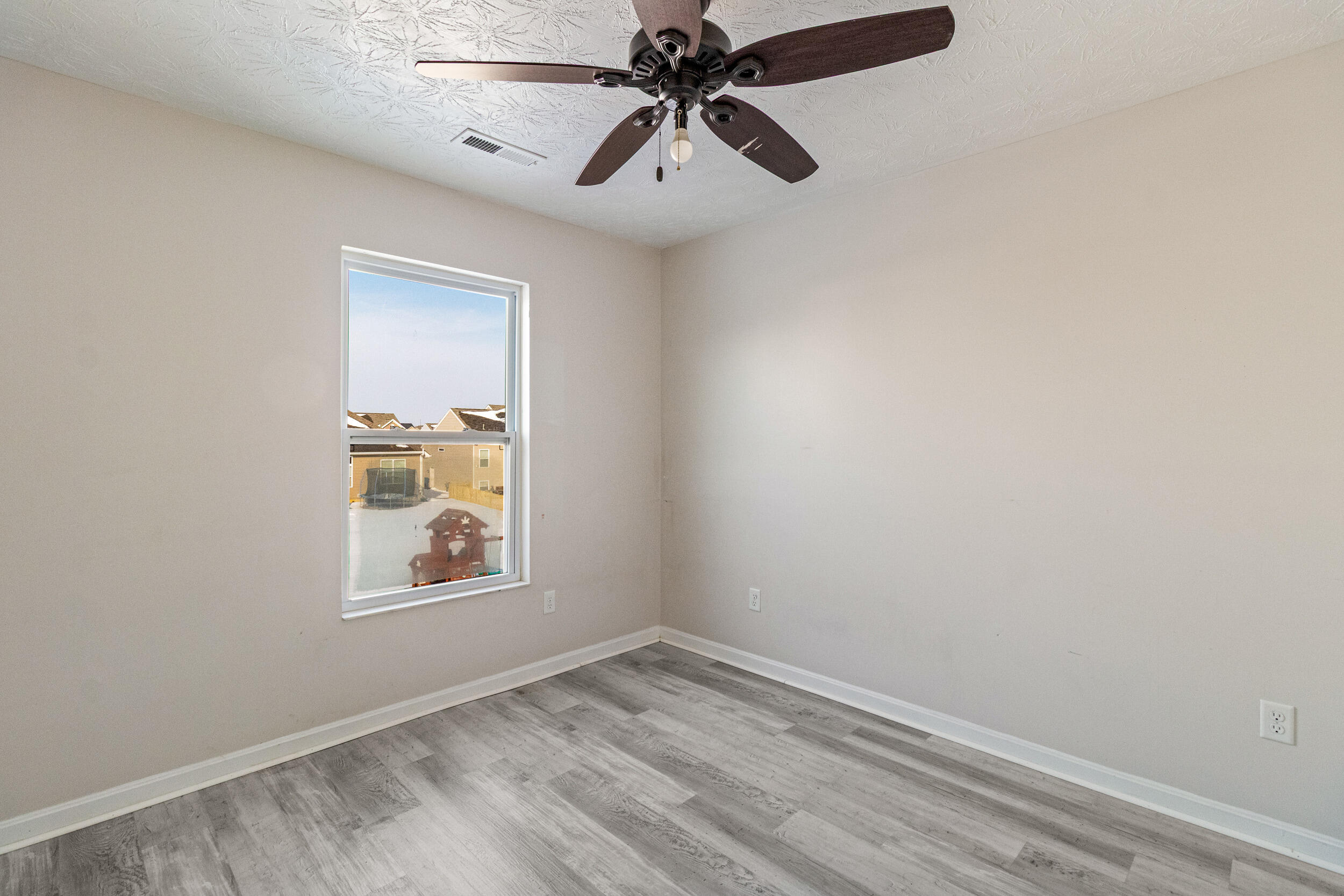 8041 Bushclover Drive, Tipp City, Ohio 45371