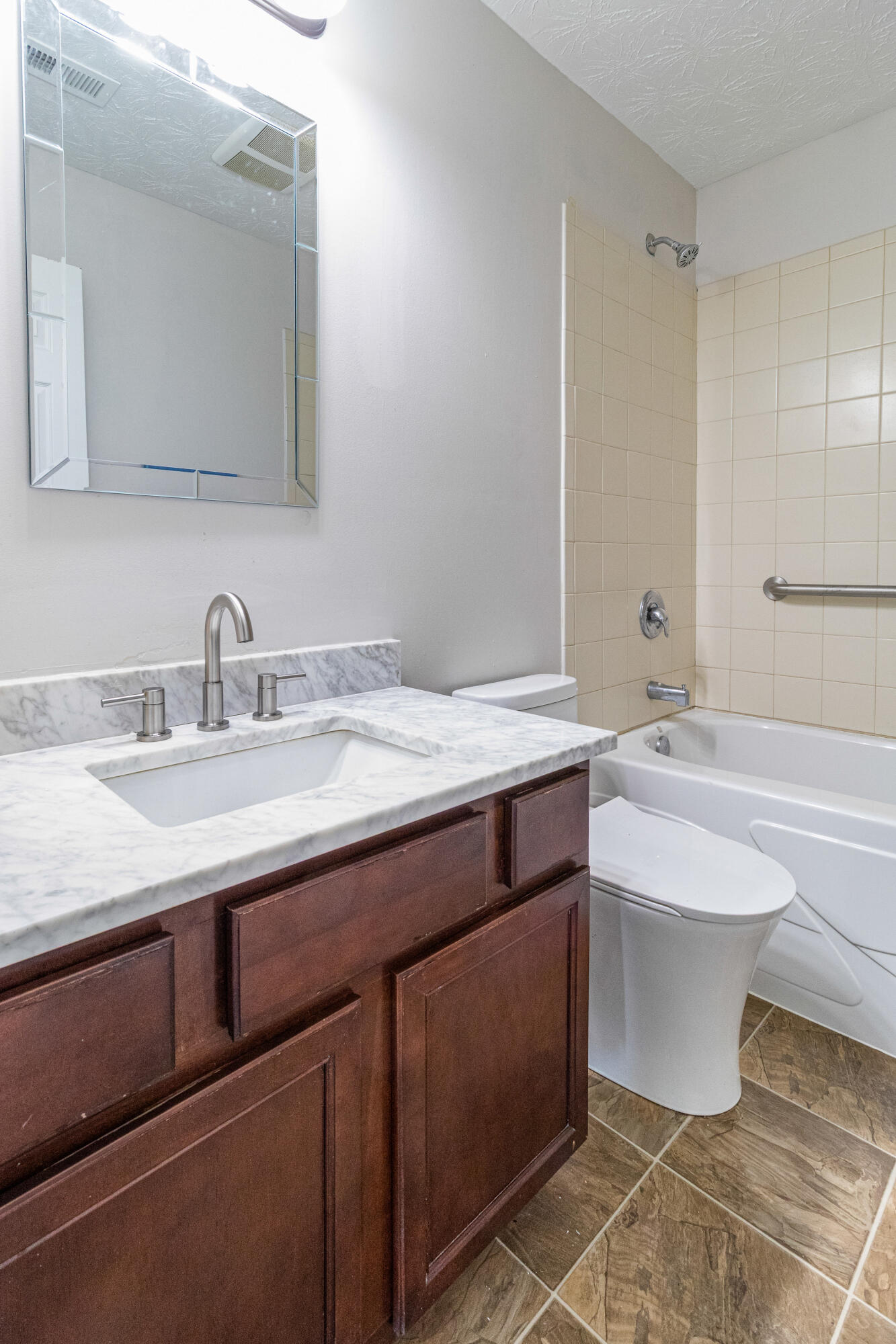 8041 Bushclover Drive, Tipp City, Ohio 45371