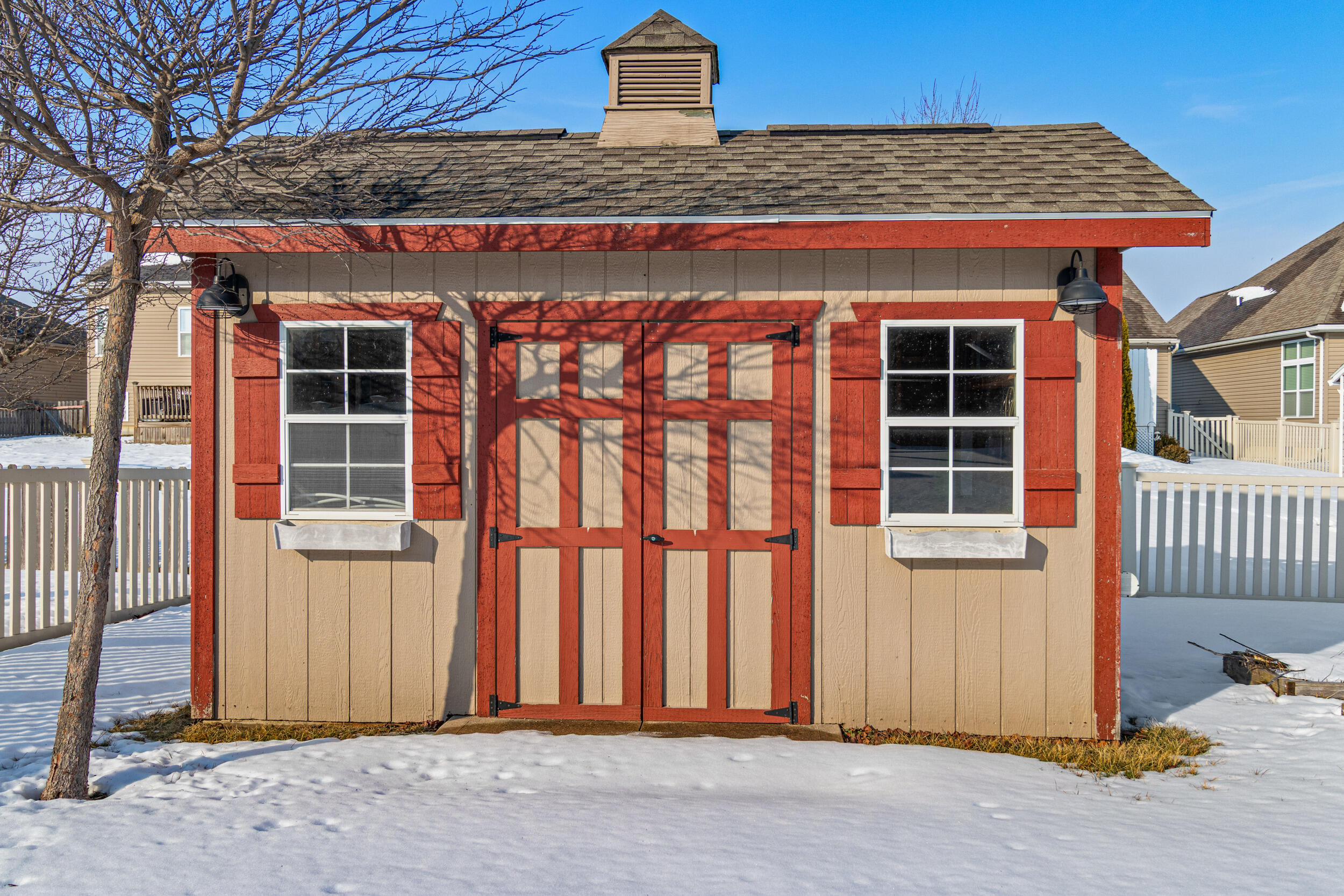 8041 Bushclover Drive, Tipp City, Ohio 45371