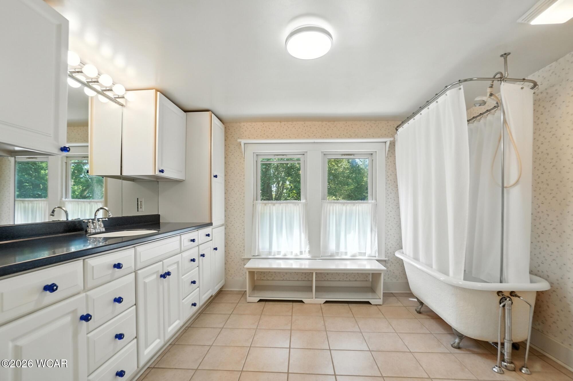 8150 Amherst Road, Waynesfield, Ohio