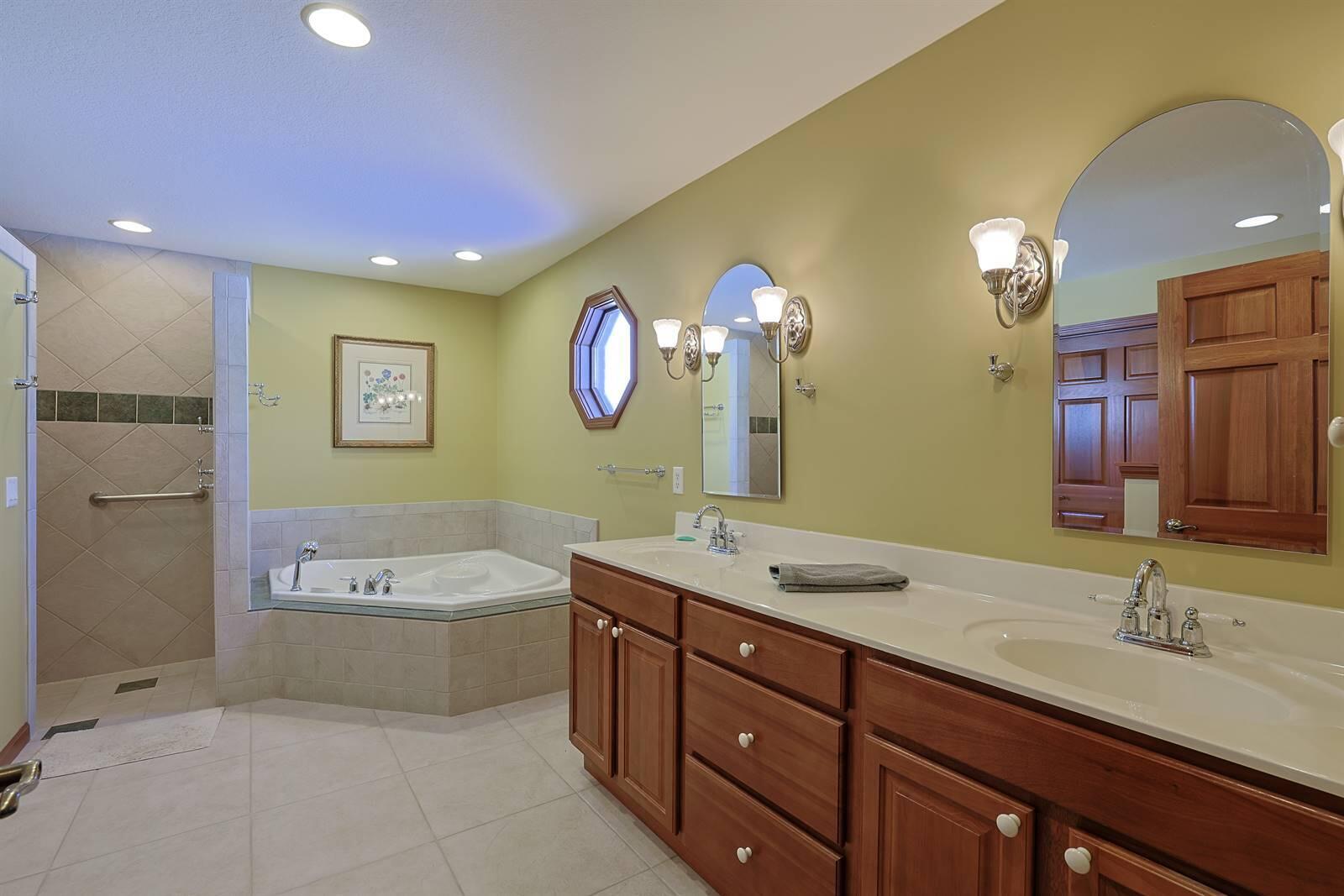 537 Cider Mill Way, Tipp City, Ohio 45371