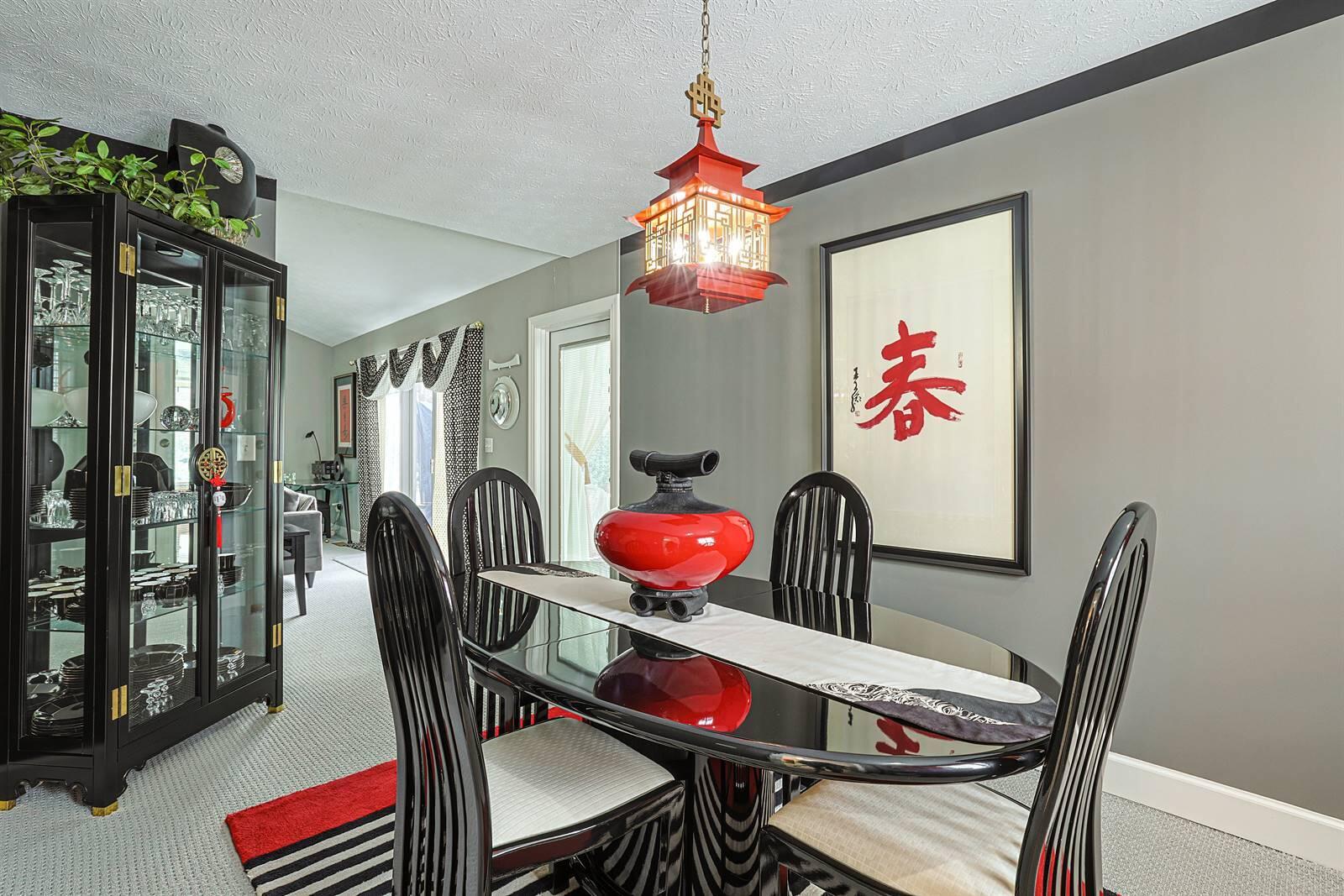 735 Chaucer Lane, Tipp City, Ohio 45371