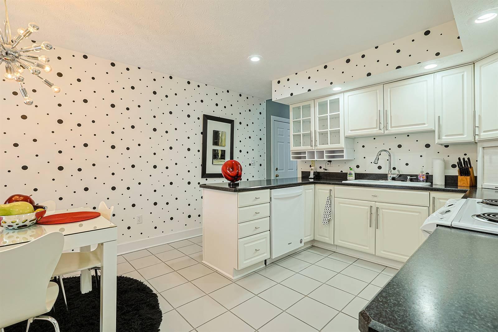 735 Chaucer Lane, Tipp City, Ohio 45371