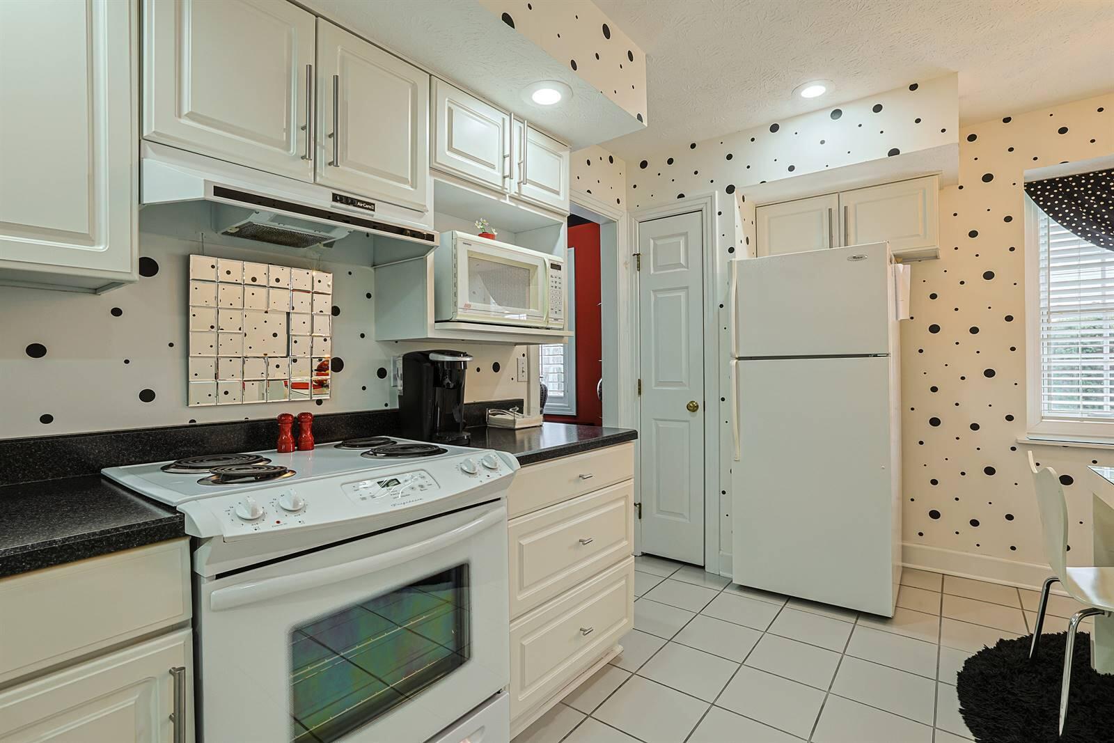 735 Chaucer Lane, Tipp City, Ohio 45371