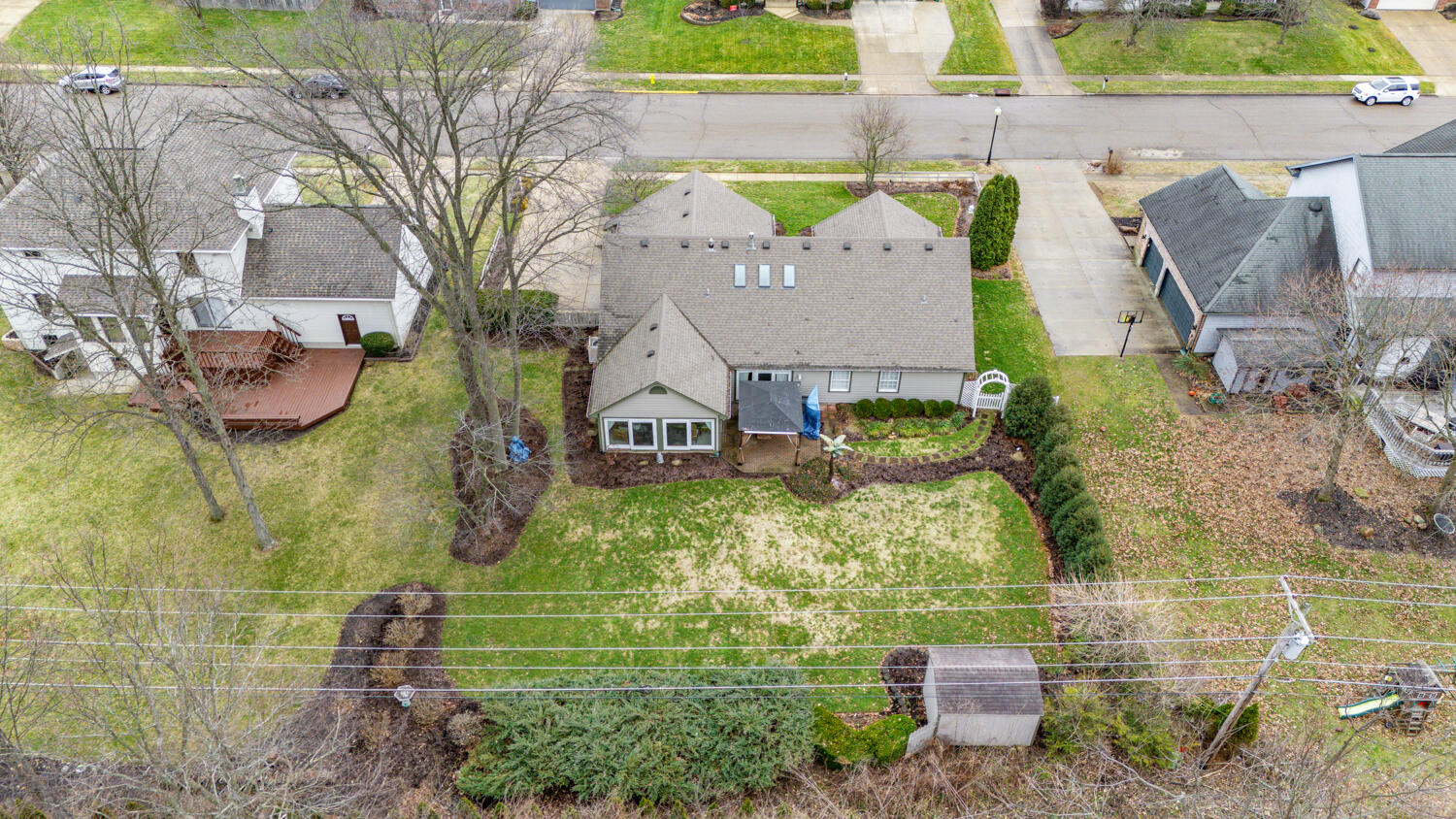 735 Chaucer Lane, Tipp City, Ohio 45371