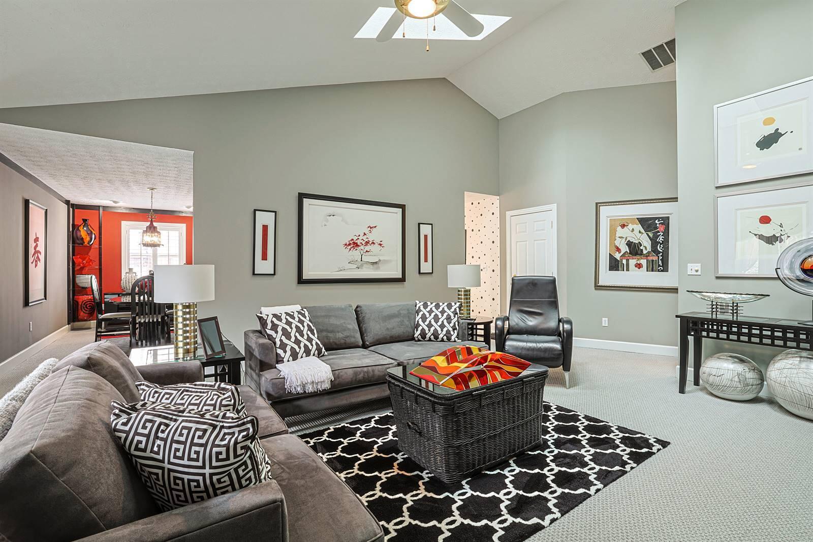 735 Chaucer Lane, Tipp City, Ohio 45371