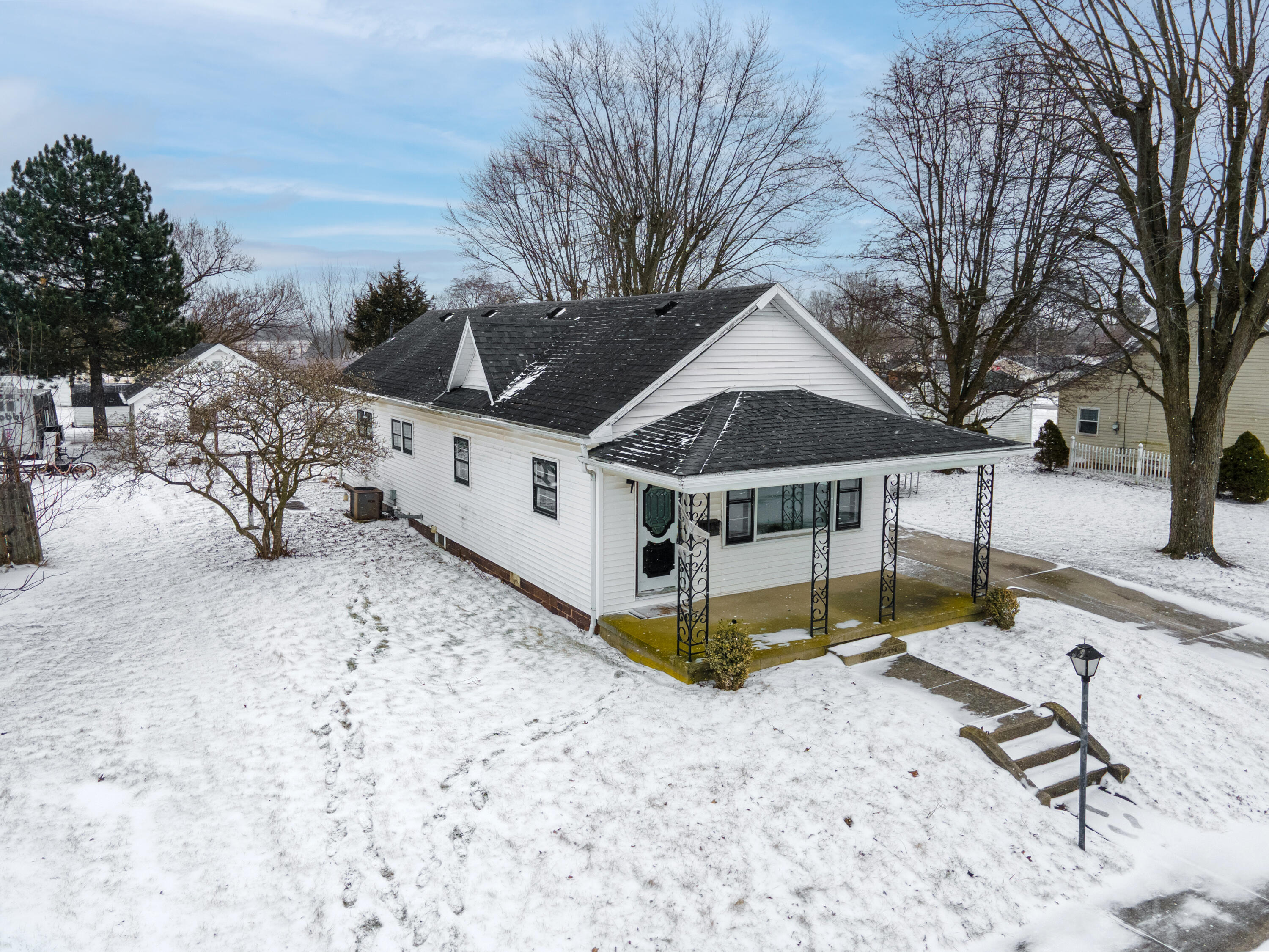 414 Stichter Street, Bradford, Ohio 45308