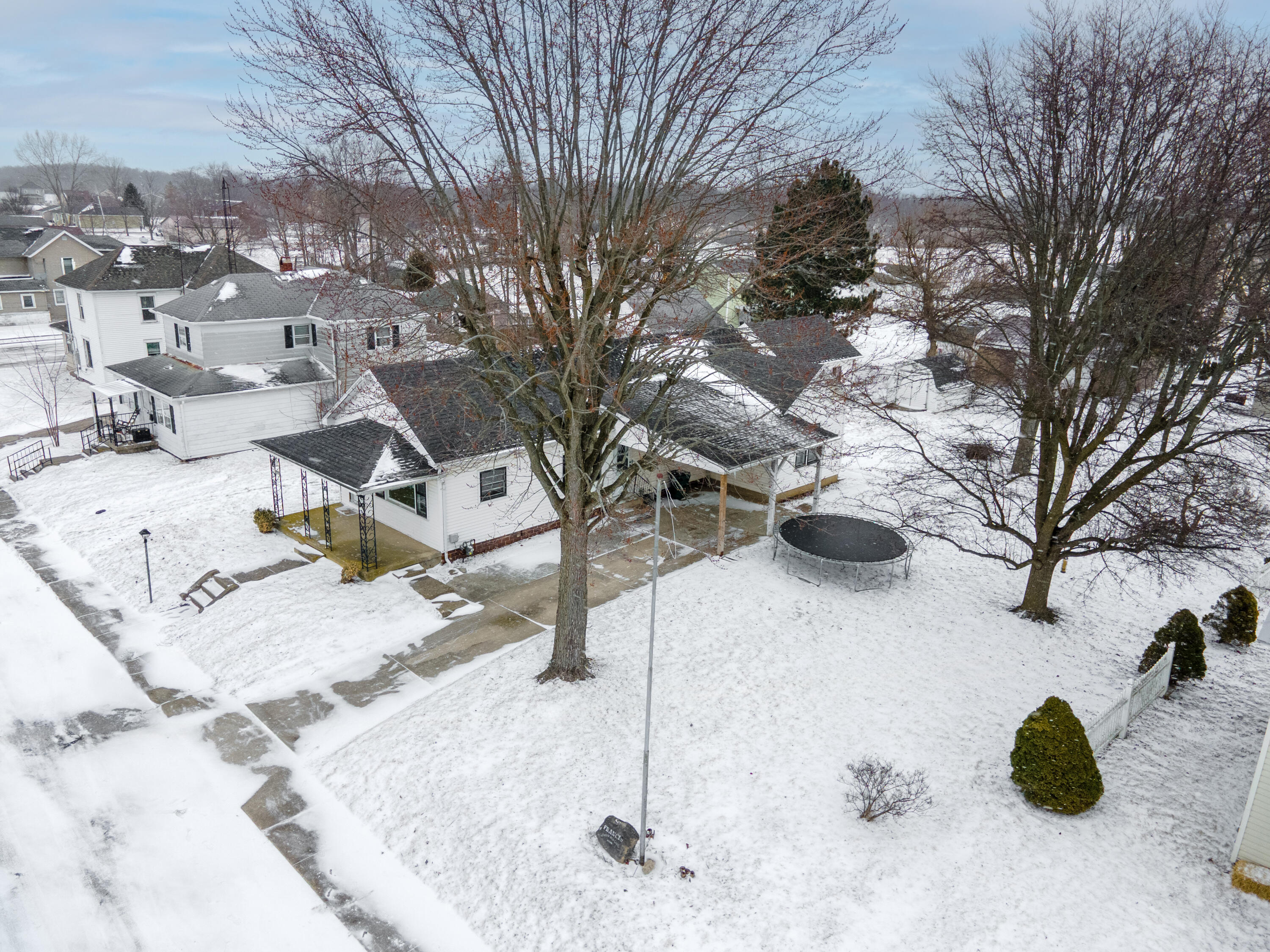 414 Stichter Street, Bradford, Ohio 45308