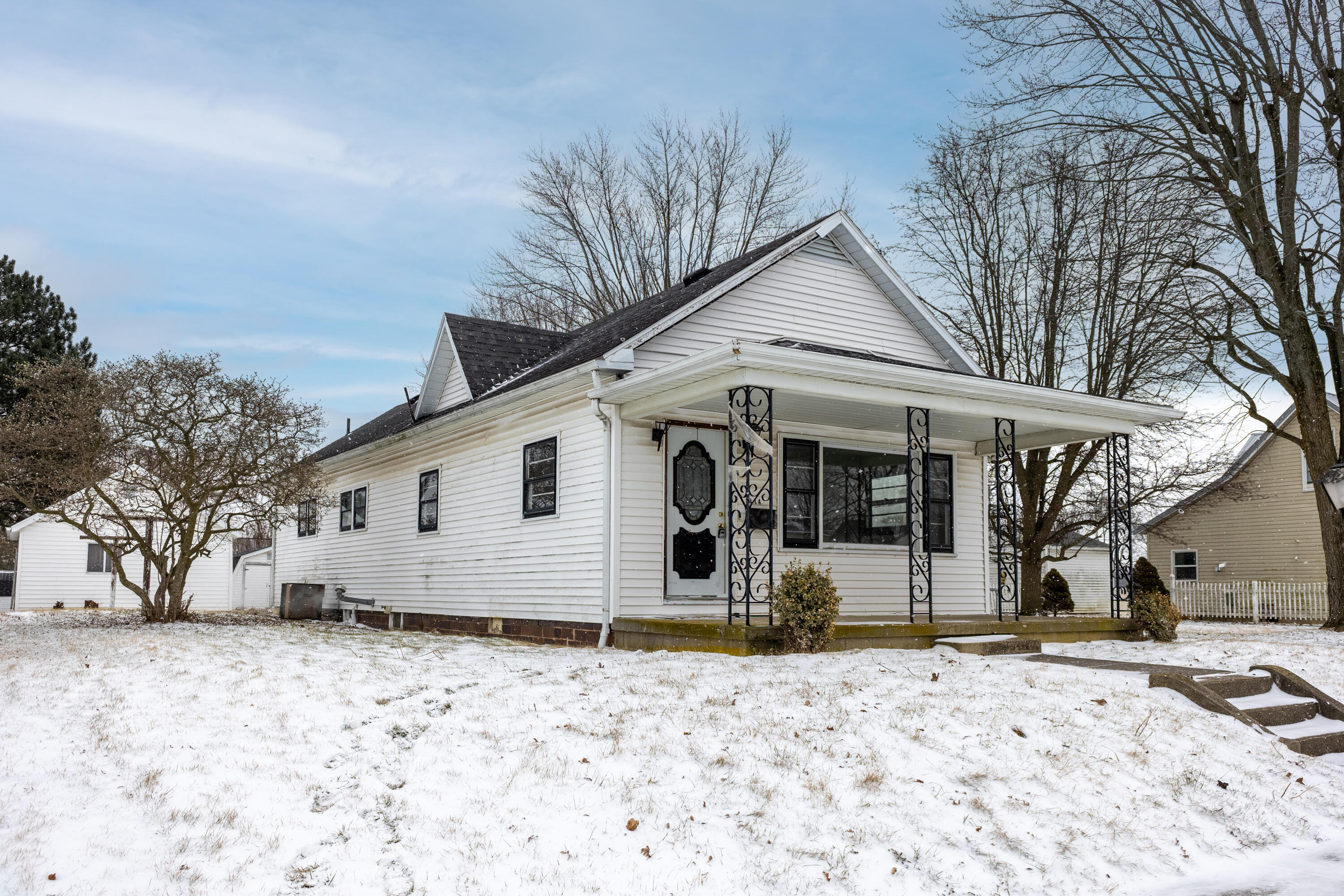 414 Stichter Street, Bradford, Ohio 45308