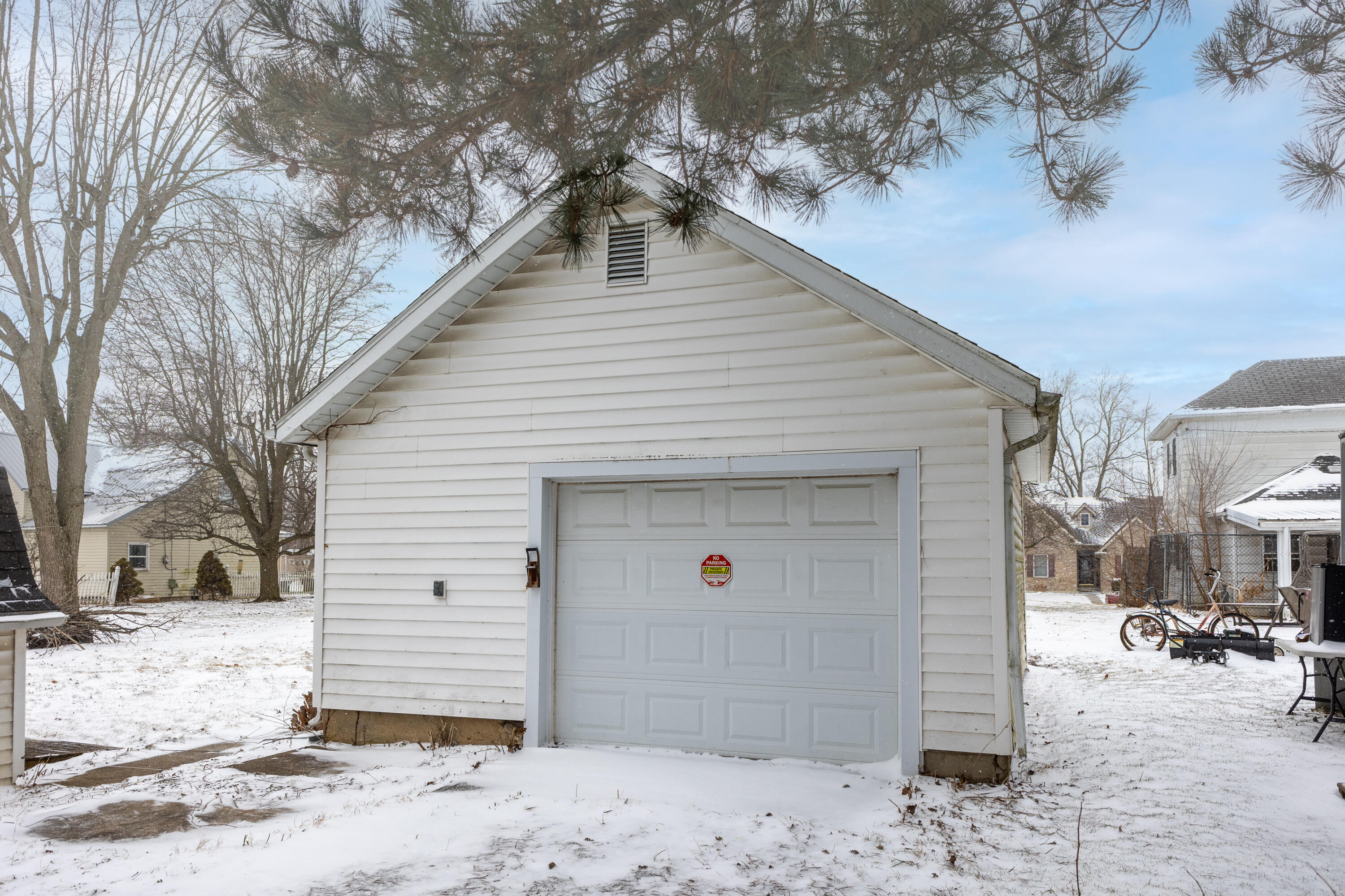 414 Stichter Street, Bradford, Ohio 45308