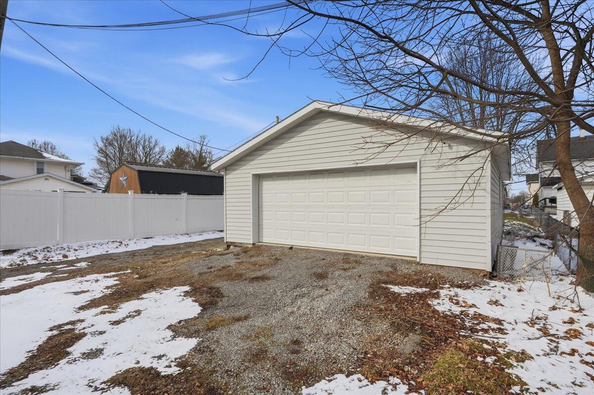 121 Lincoln Avenue, Bellefontaine, Ohio 43311