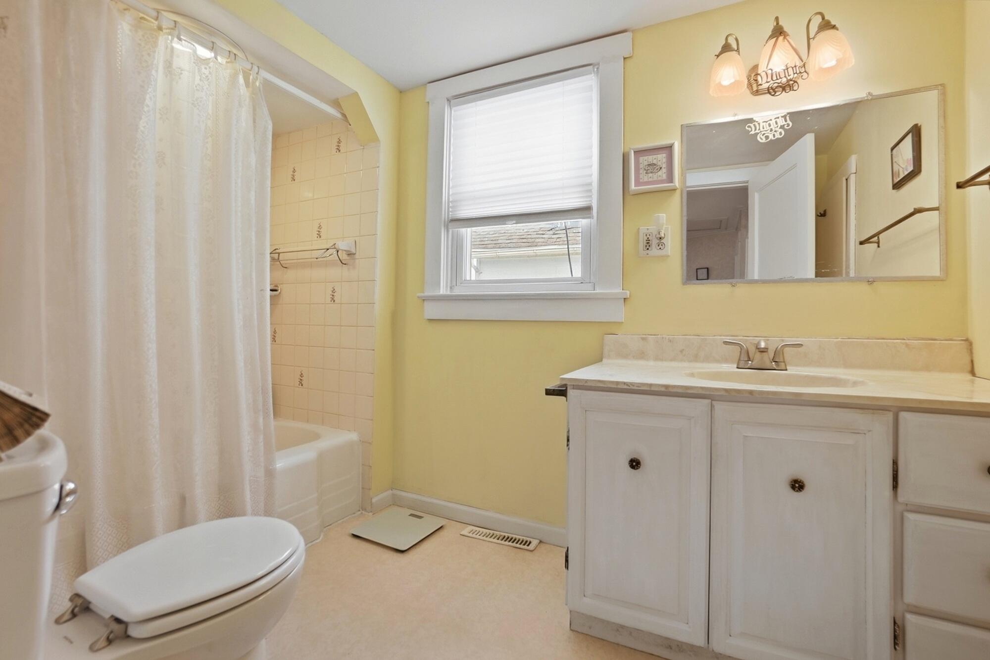 920 Oak Street, Springfield, Ohio 45505