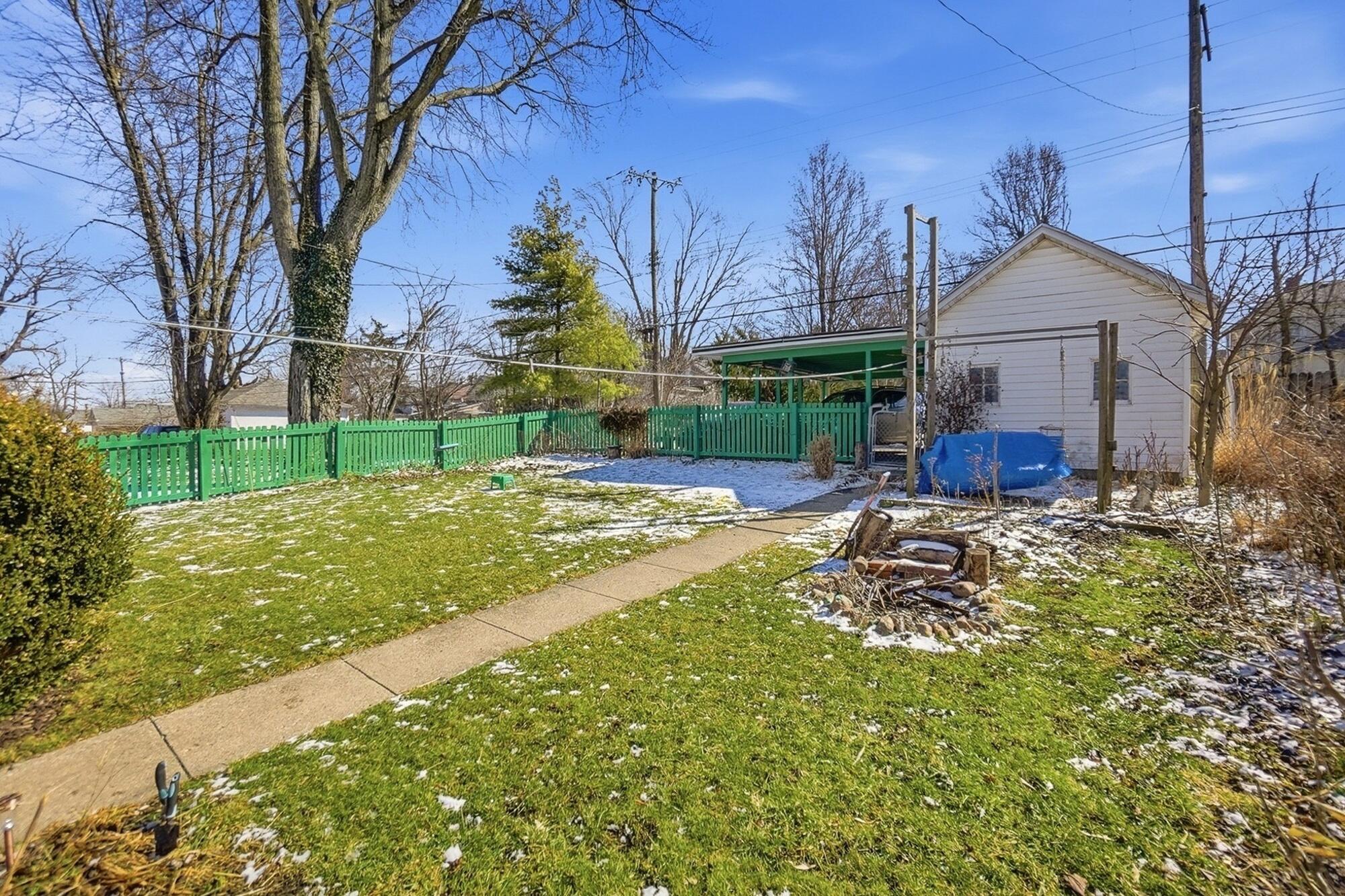 920 Oak Street, Springfield, Ohio 45505