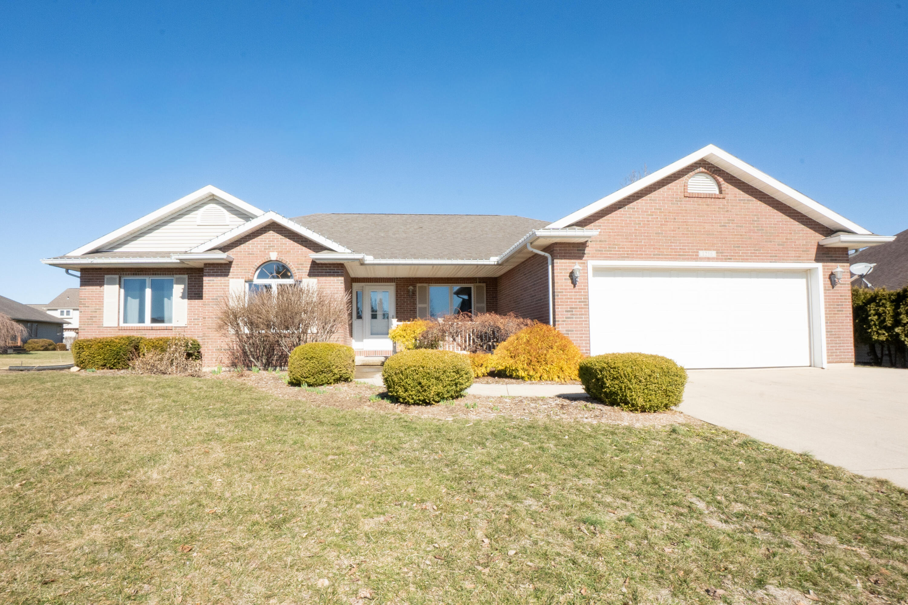 1216 Superior Court, Sidney, Ohio 45365