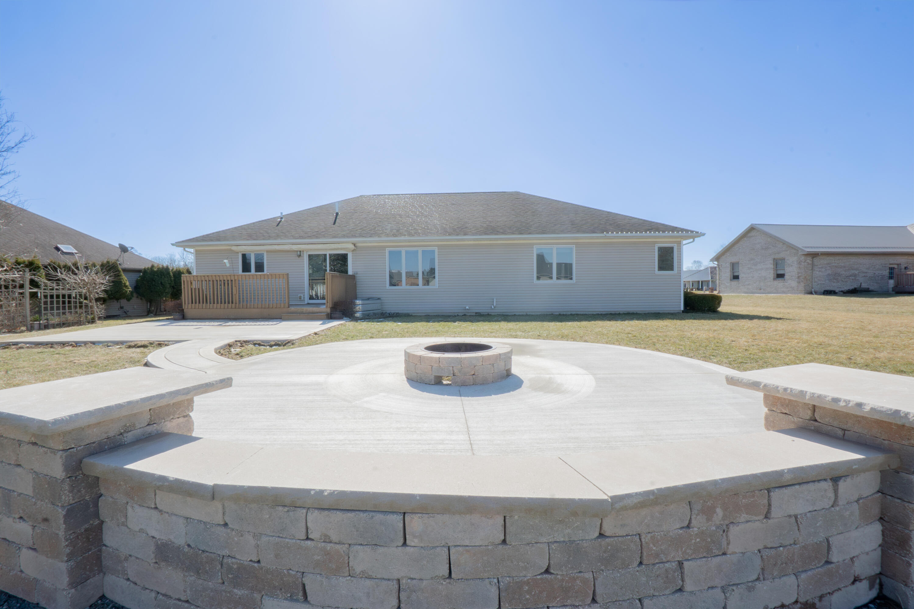 1216 Superior Court, Sidney, Ohio 45365