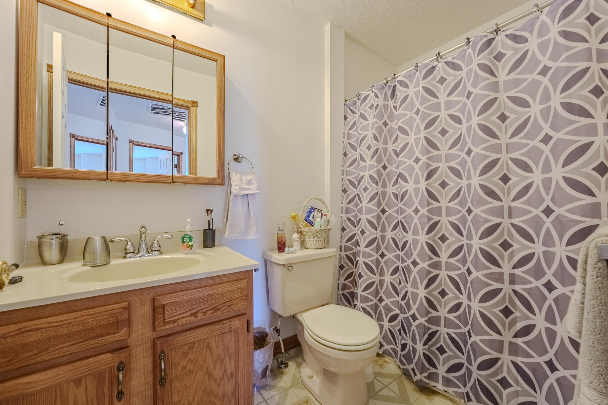 526 Hoewisher Road, Sidney, Ohio 45365