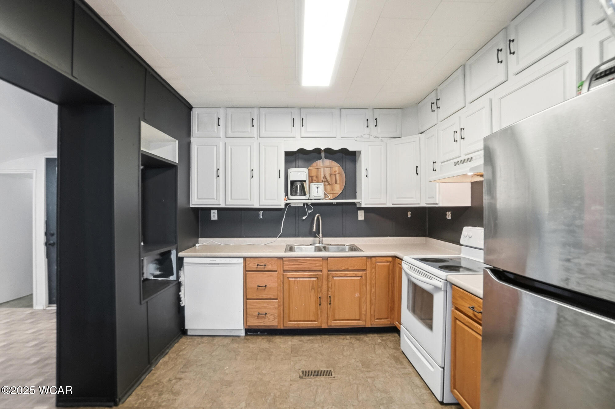 2327 Phillips Road, Harrod, Ohio