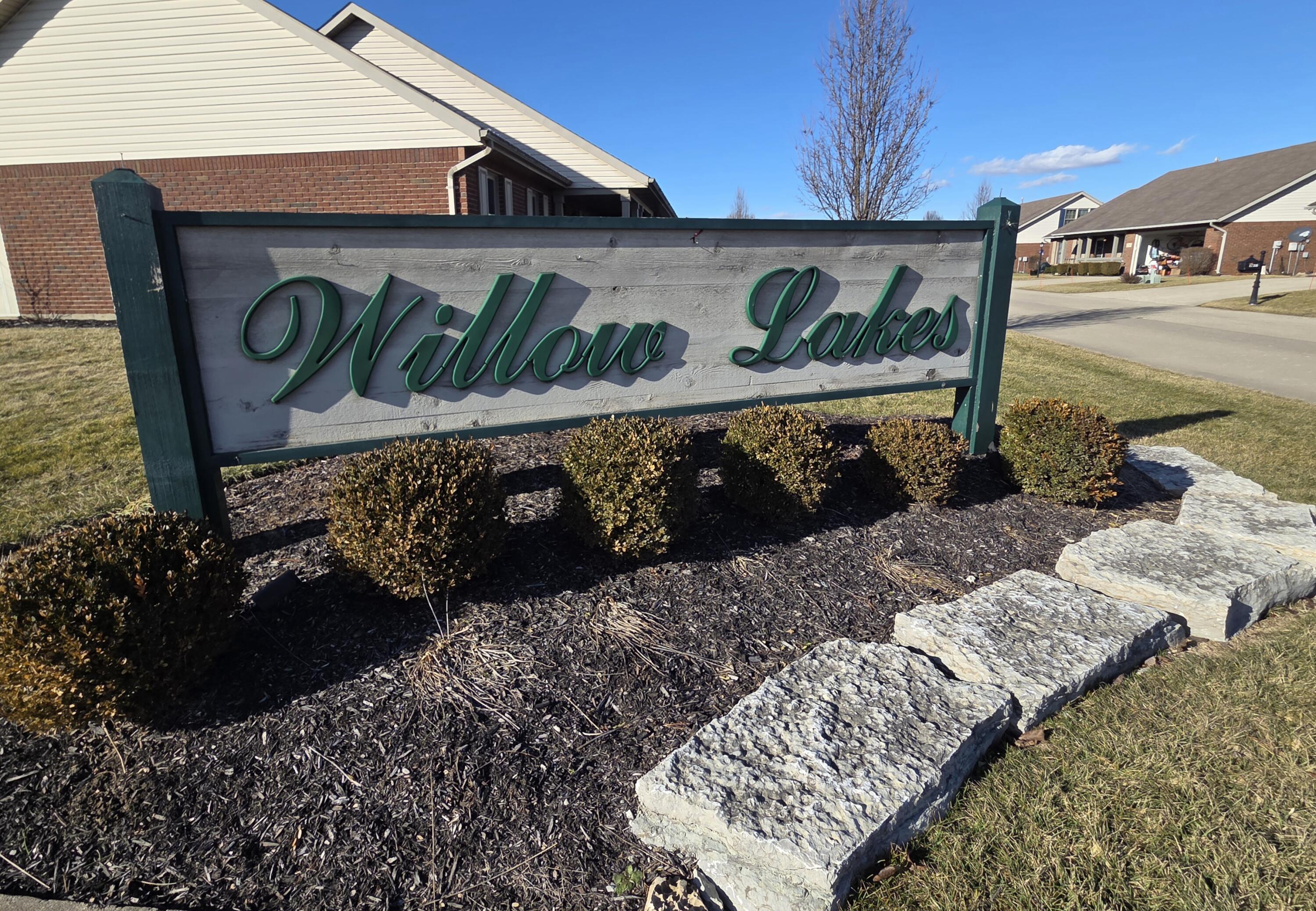 1812 Willow Lakes Drive, Springfield, Ohio 45502