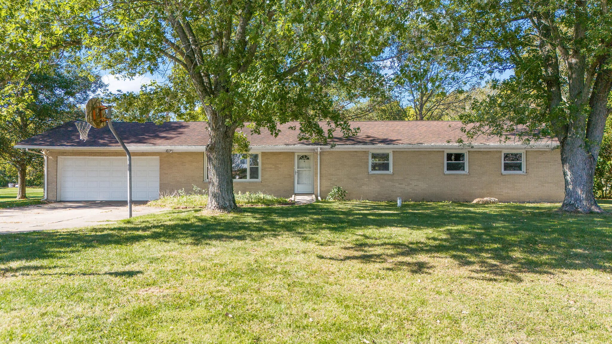 5834 Lake Avenue, Greenville, Ohio 45331