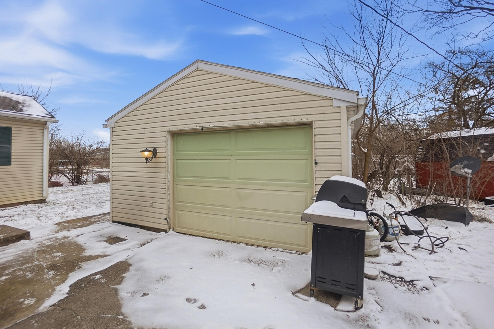 2804 Lowman Street, Springfield, Ohio 45505