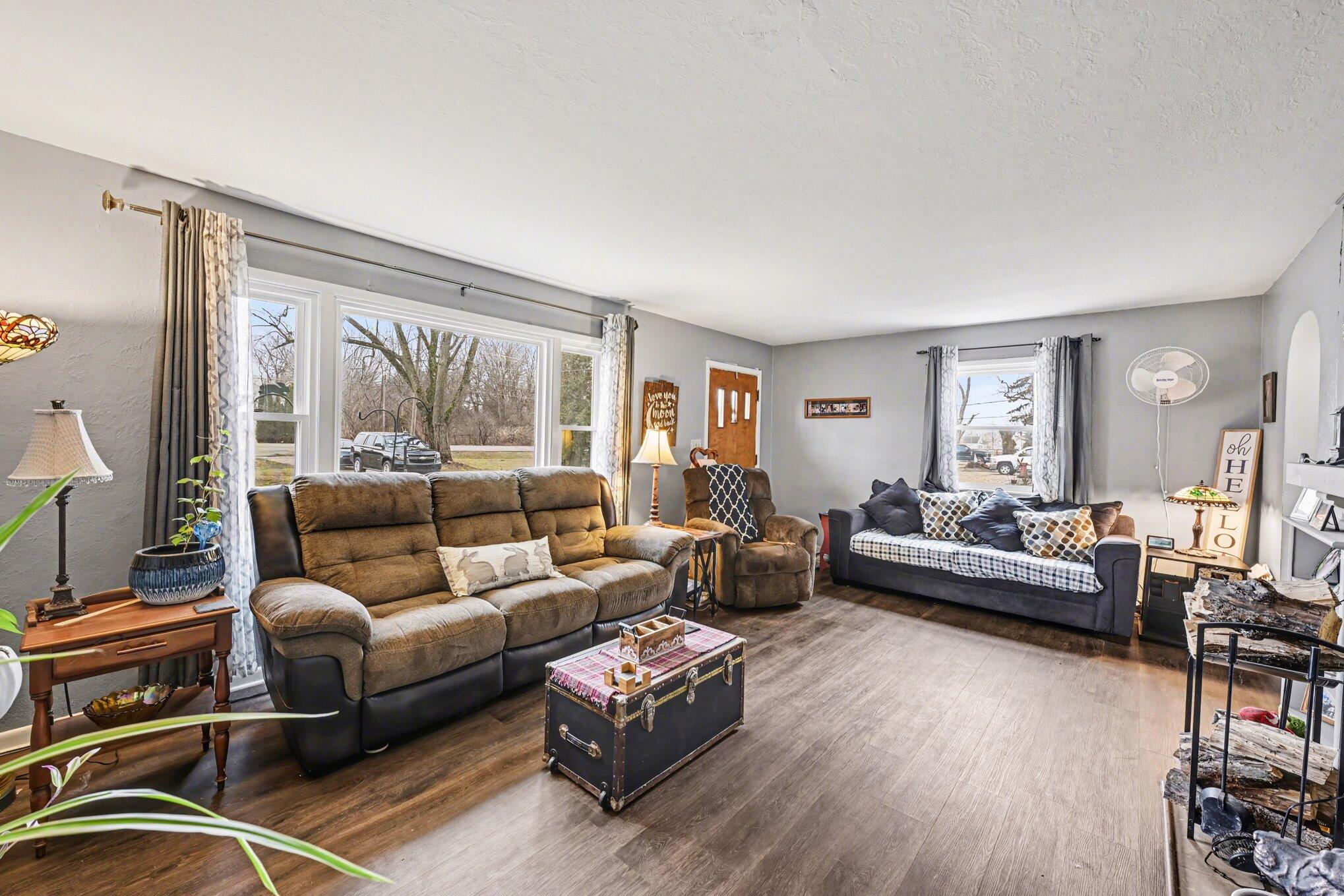 6155 Springfield Jamestown Road, Springfield, Ohio 45502