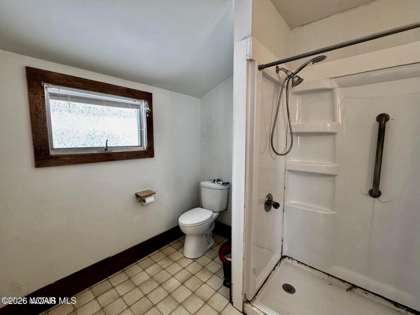 109 PLEASANT Street, Montpelier, Ohio