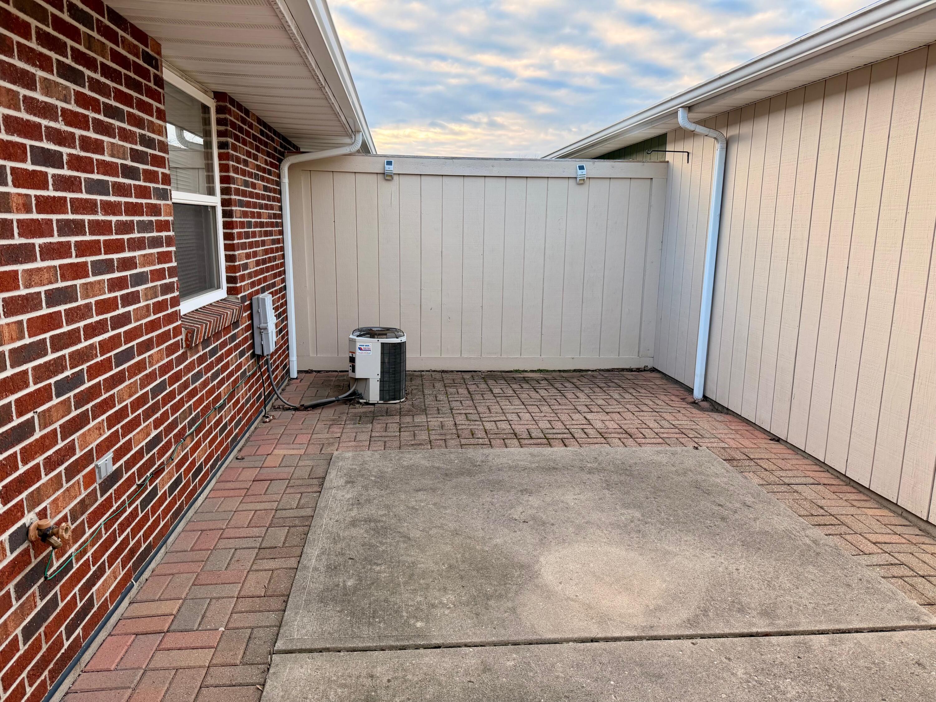 4577 Reno Lane, Springfield, Ohio 45503