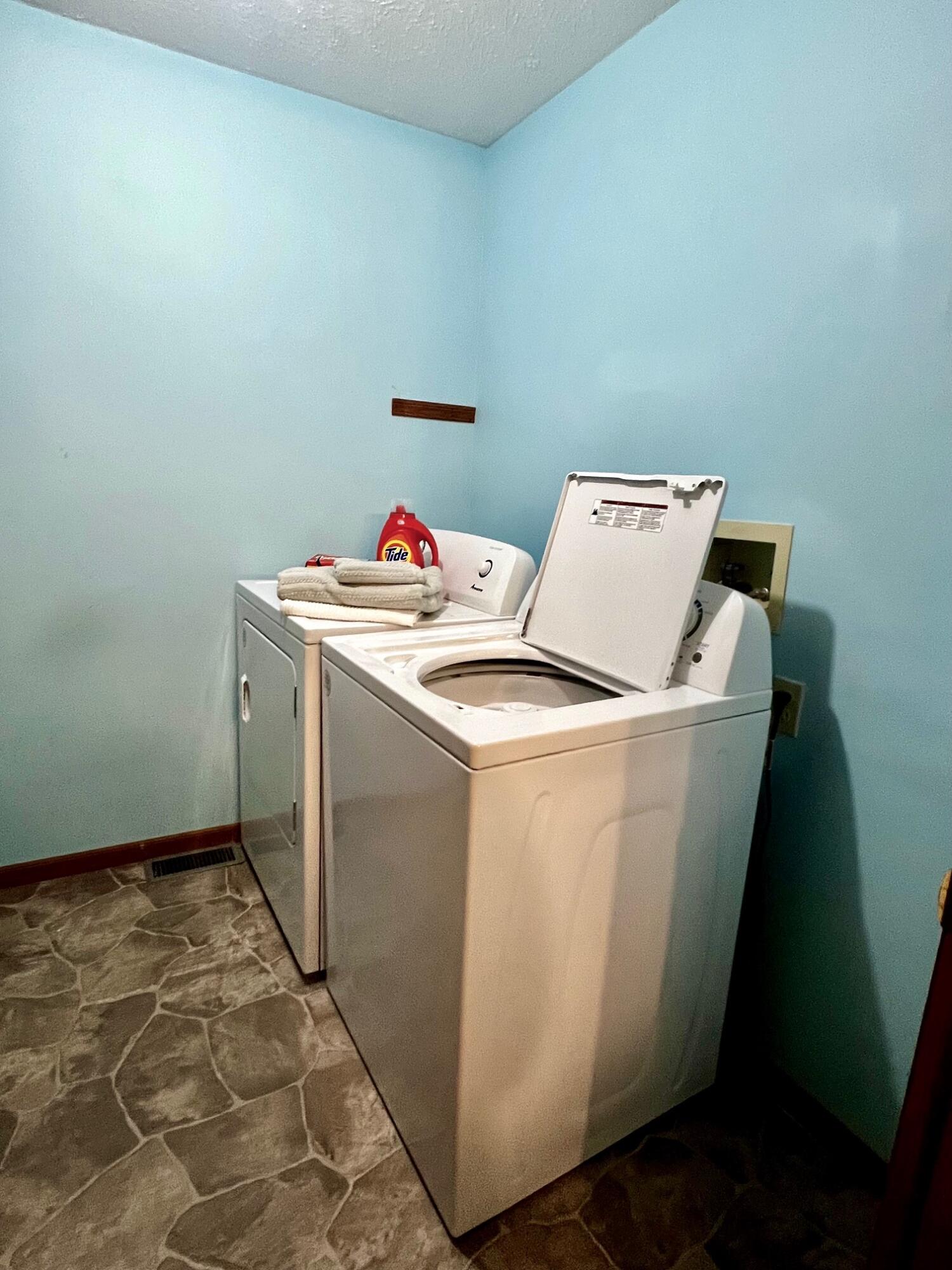 4577 Reno Lane, Springfield, Ohio 45503