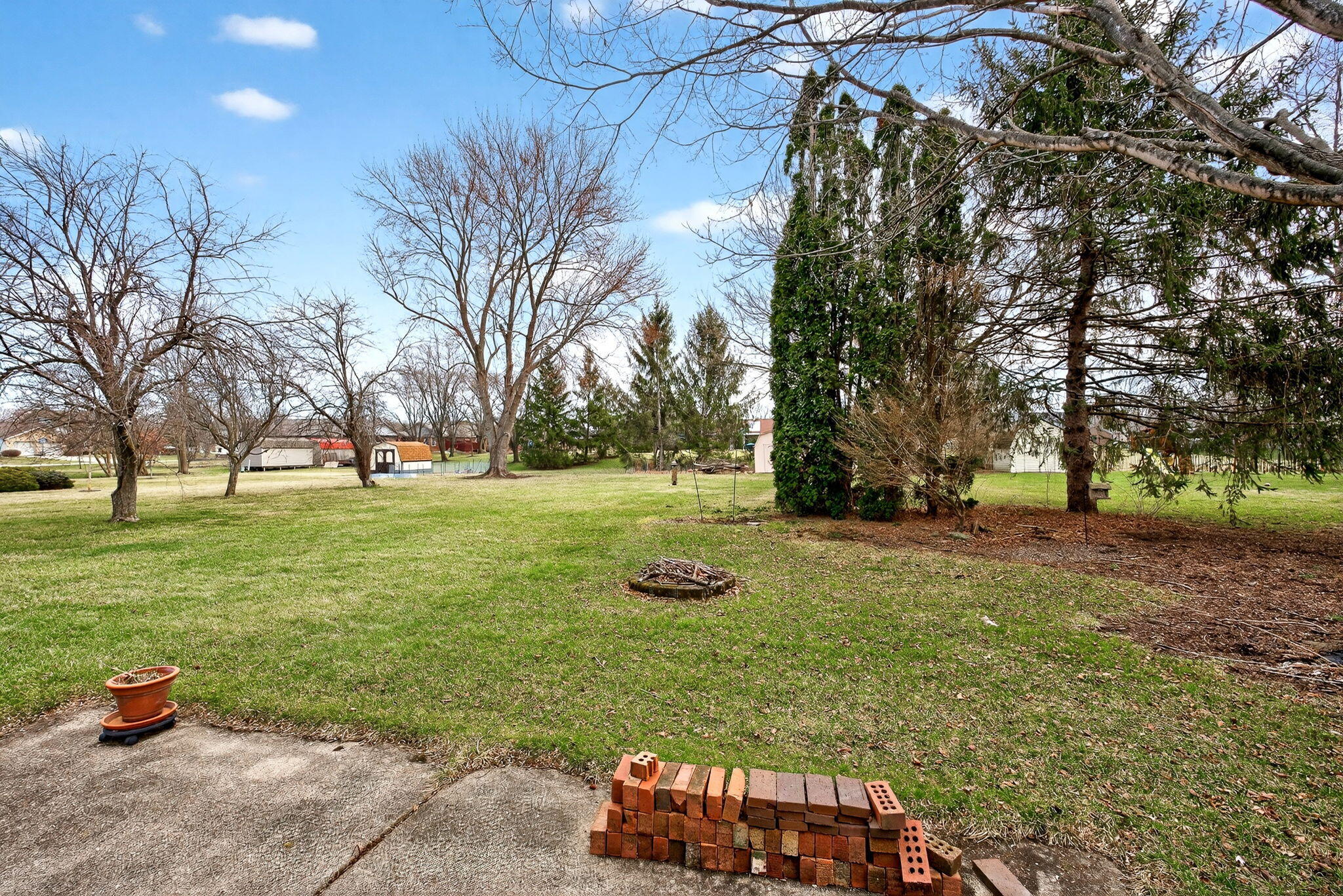 1010 Meadow Lark Drive, Enon, Ohio 45323