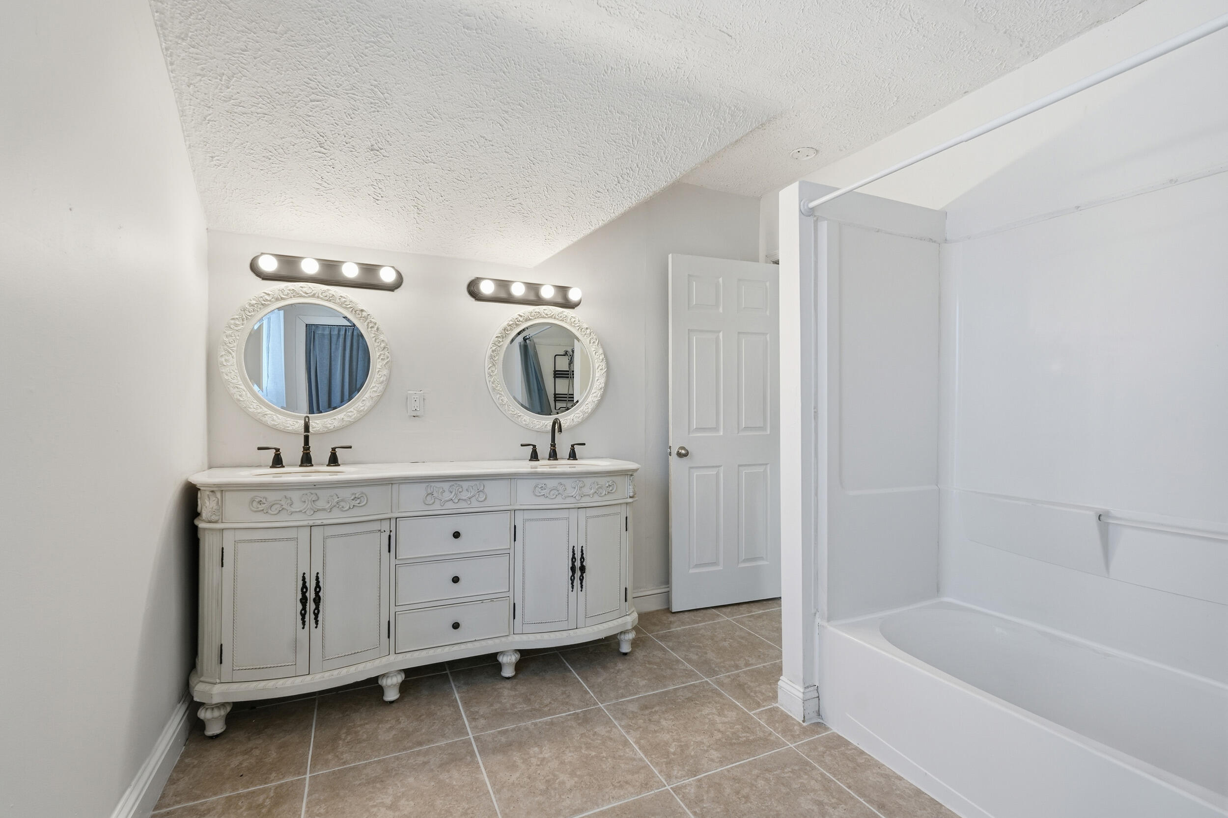 39 Bird Road, Springfield, Ohio 45505