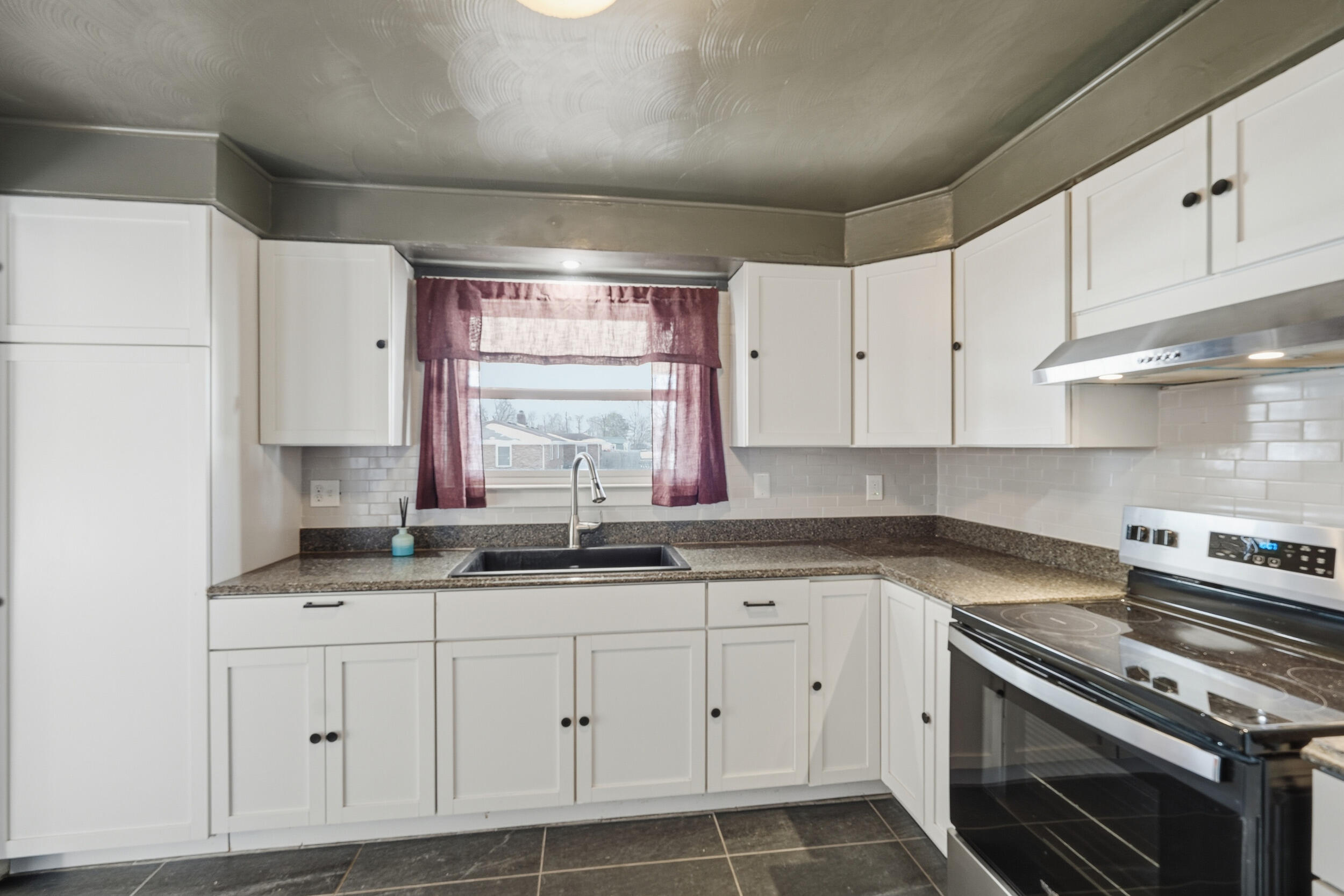 39 Bird Road, Springfield, Ohio 45505