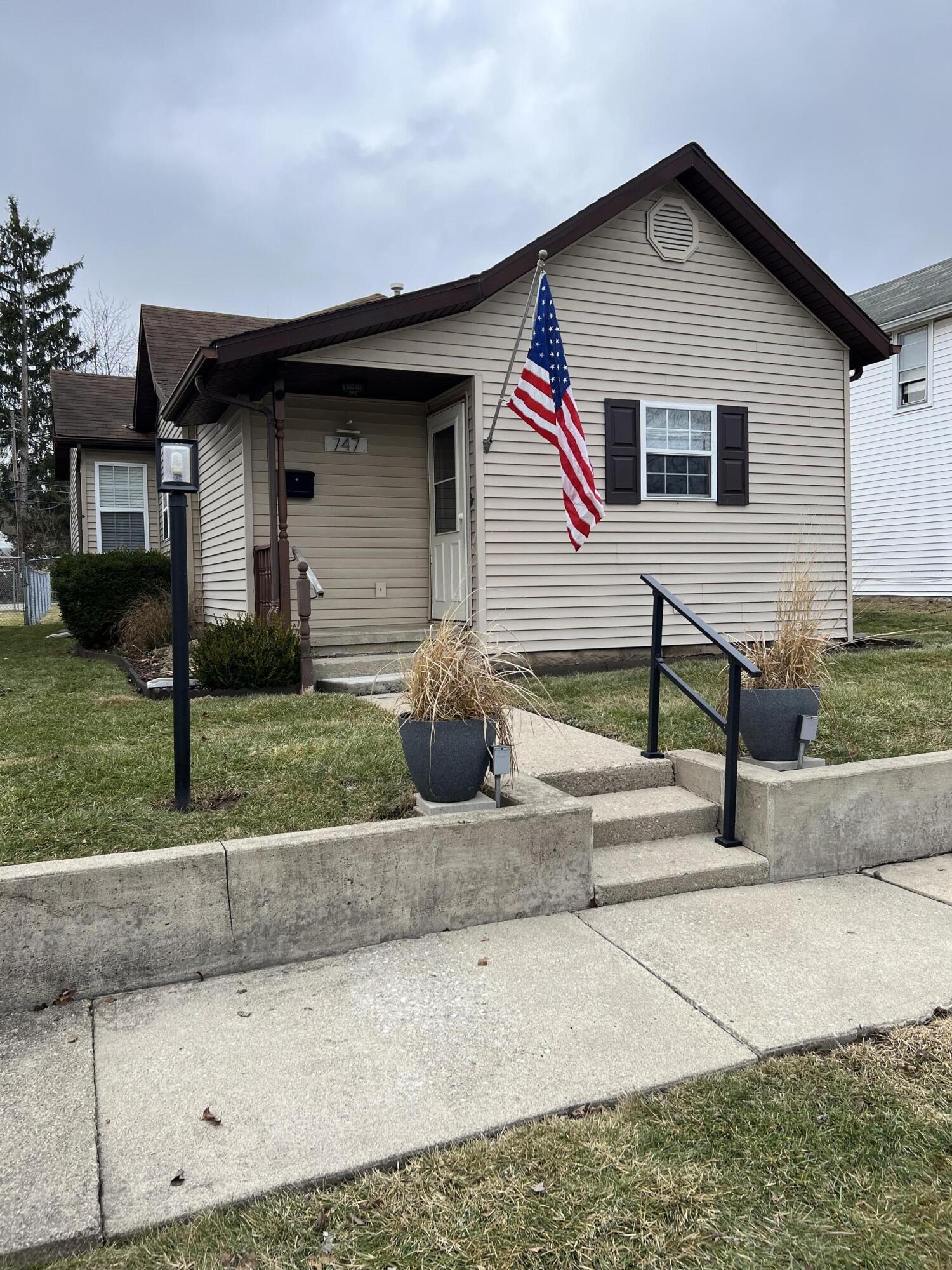 747 Clinton Avenue, Sidney, Ohio 45365