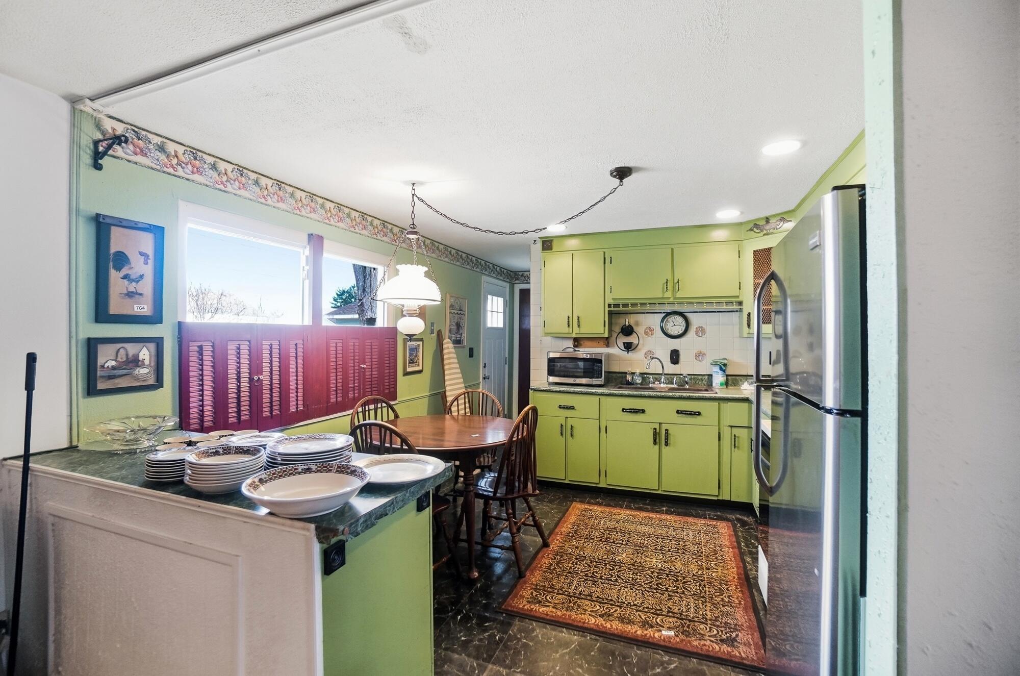 1516 Hyannis Drive, Springfield, Ohio 45503