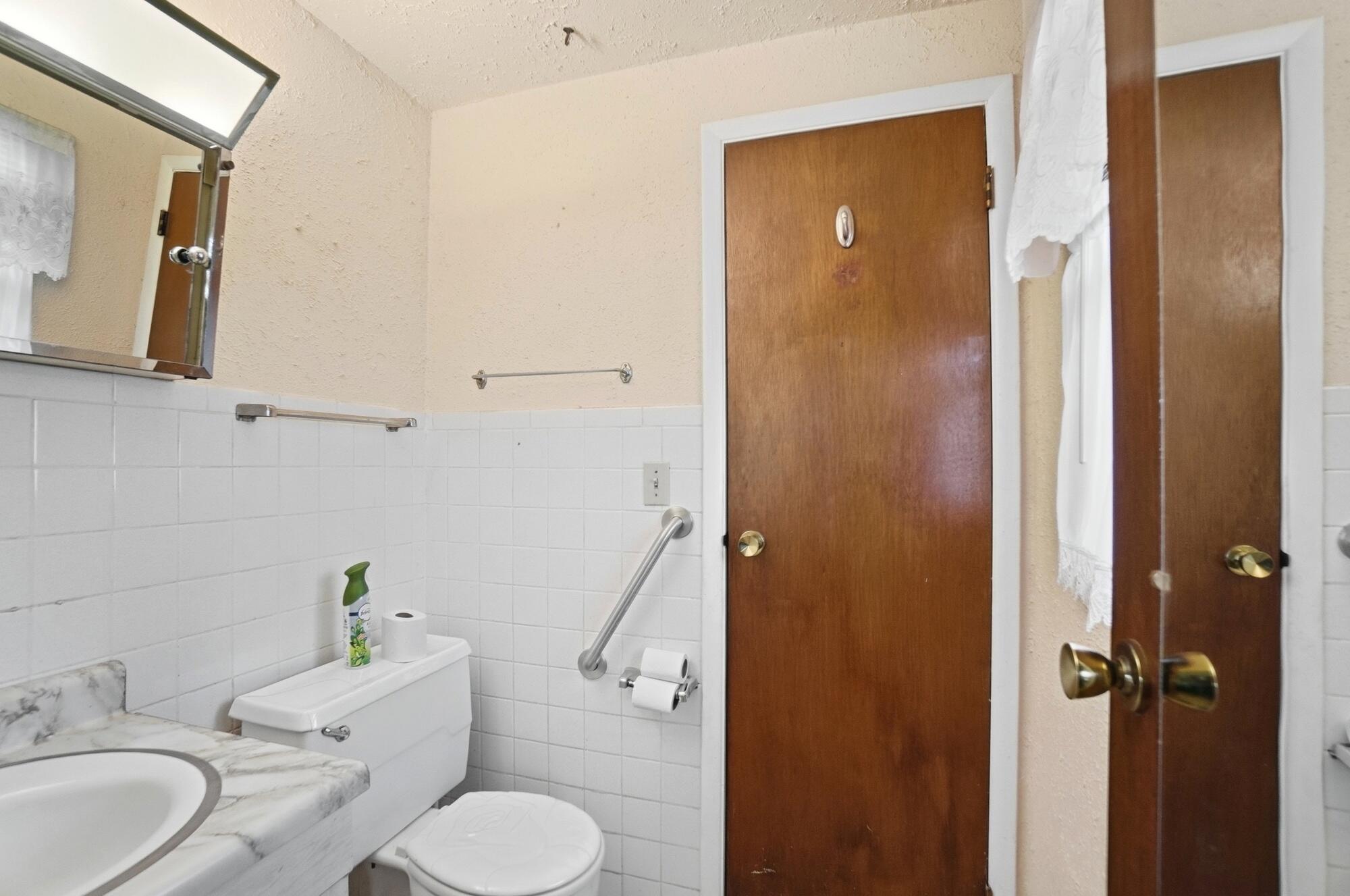 1516 Hyannis Drive, Springfield, Ohio 45503