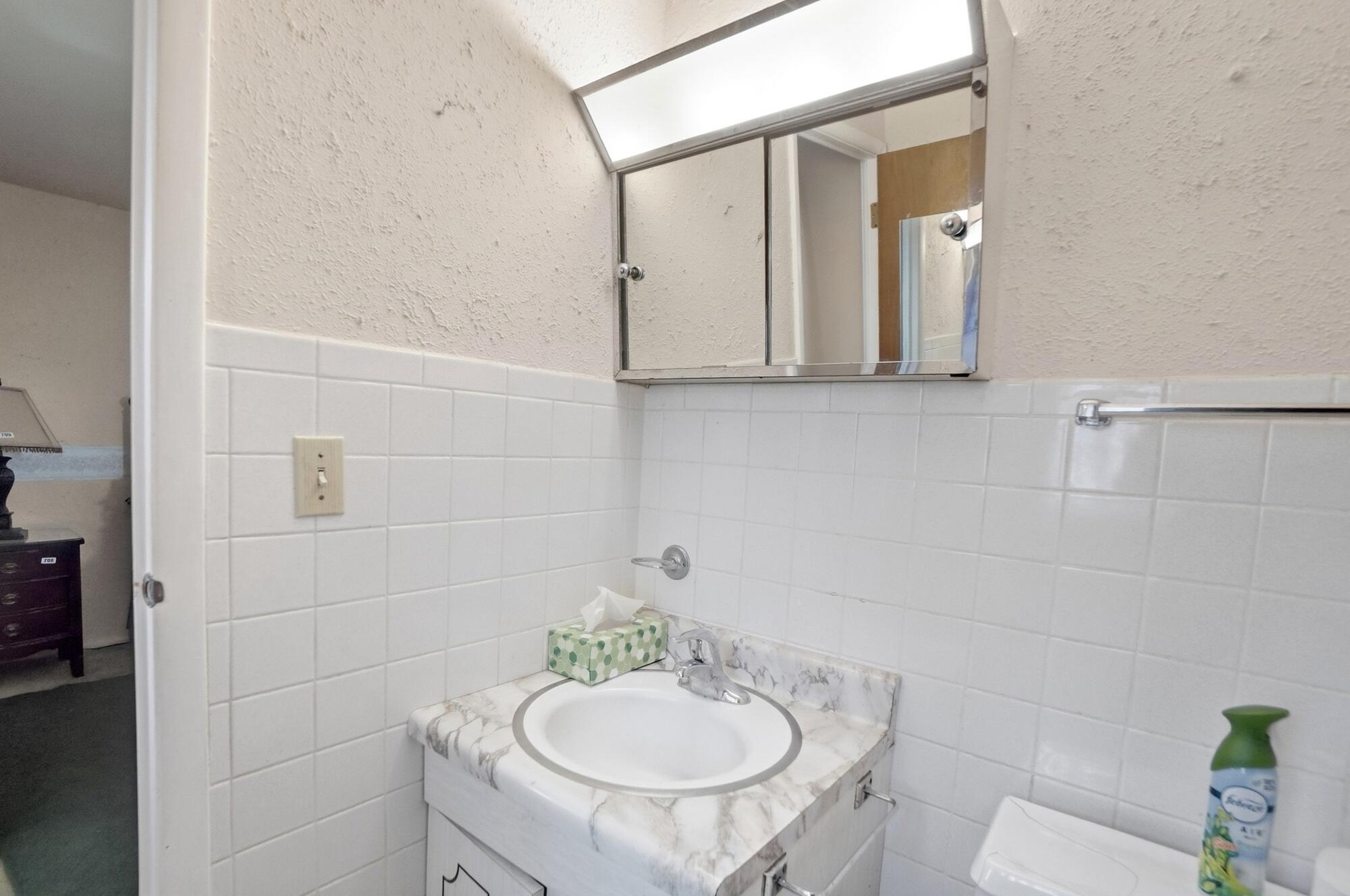 1516 Hyannis Drive, Springfield, Ohio 45503