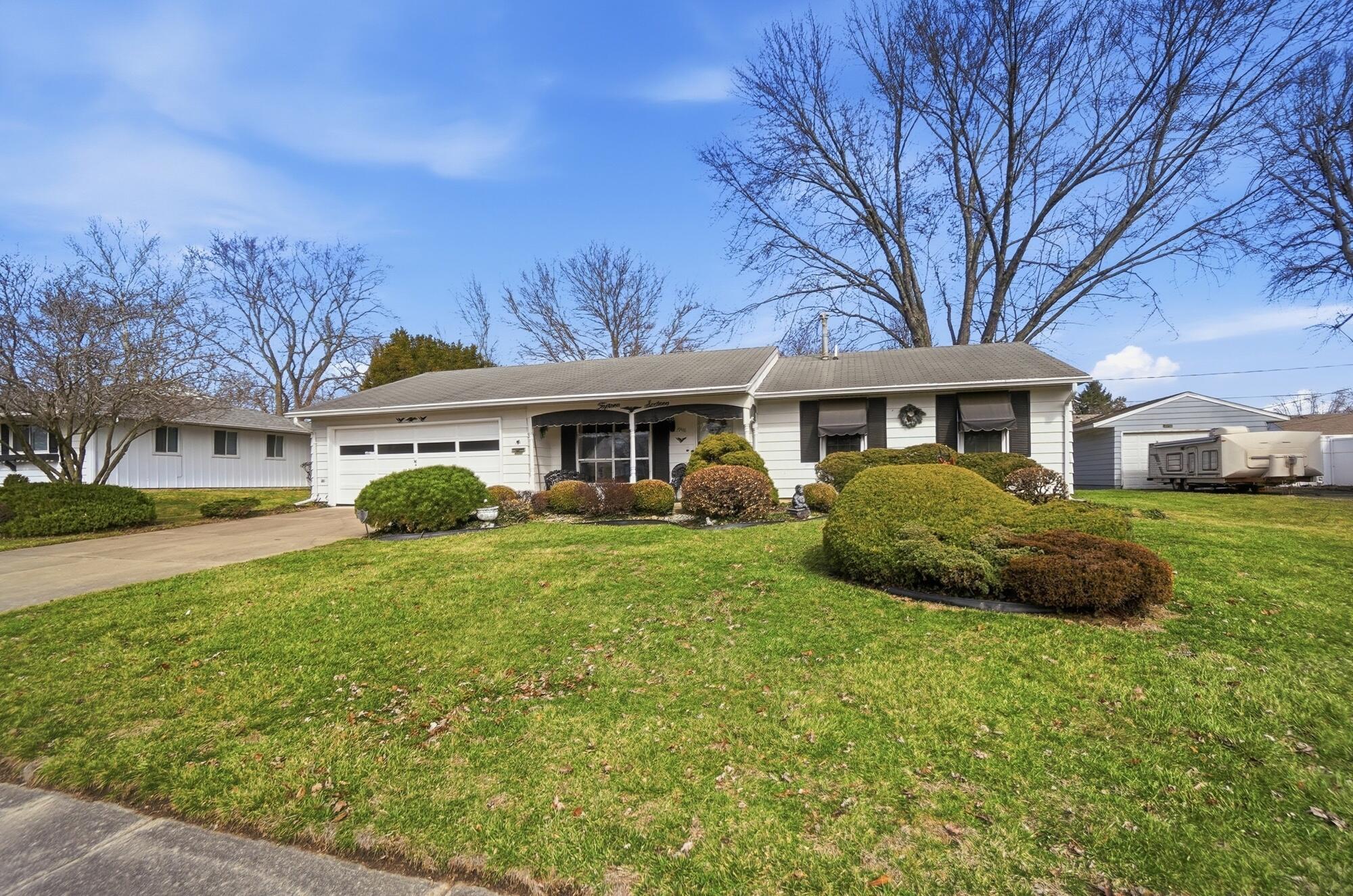 1516 Hyannis Drive, Springfield, Ohio 45503