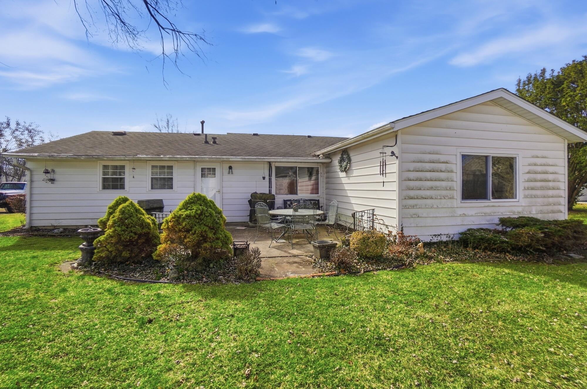 1516 Hyannis Drive, Springfield, Ohio 45503