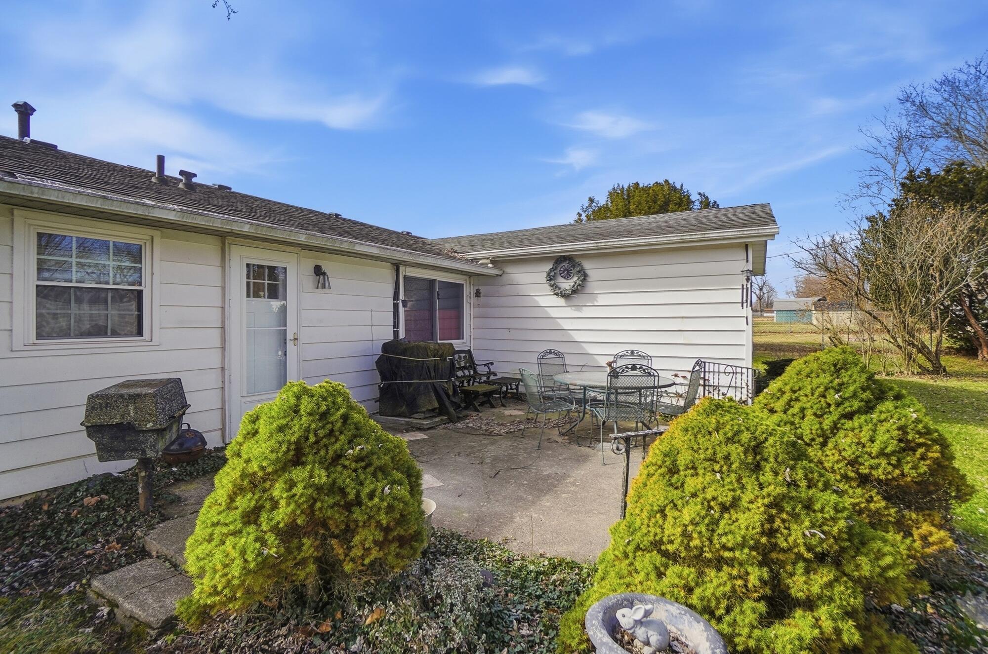 1516 Hyannis Drive, Springfield, Ohio 45503