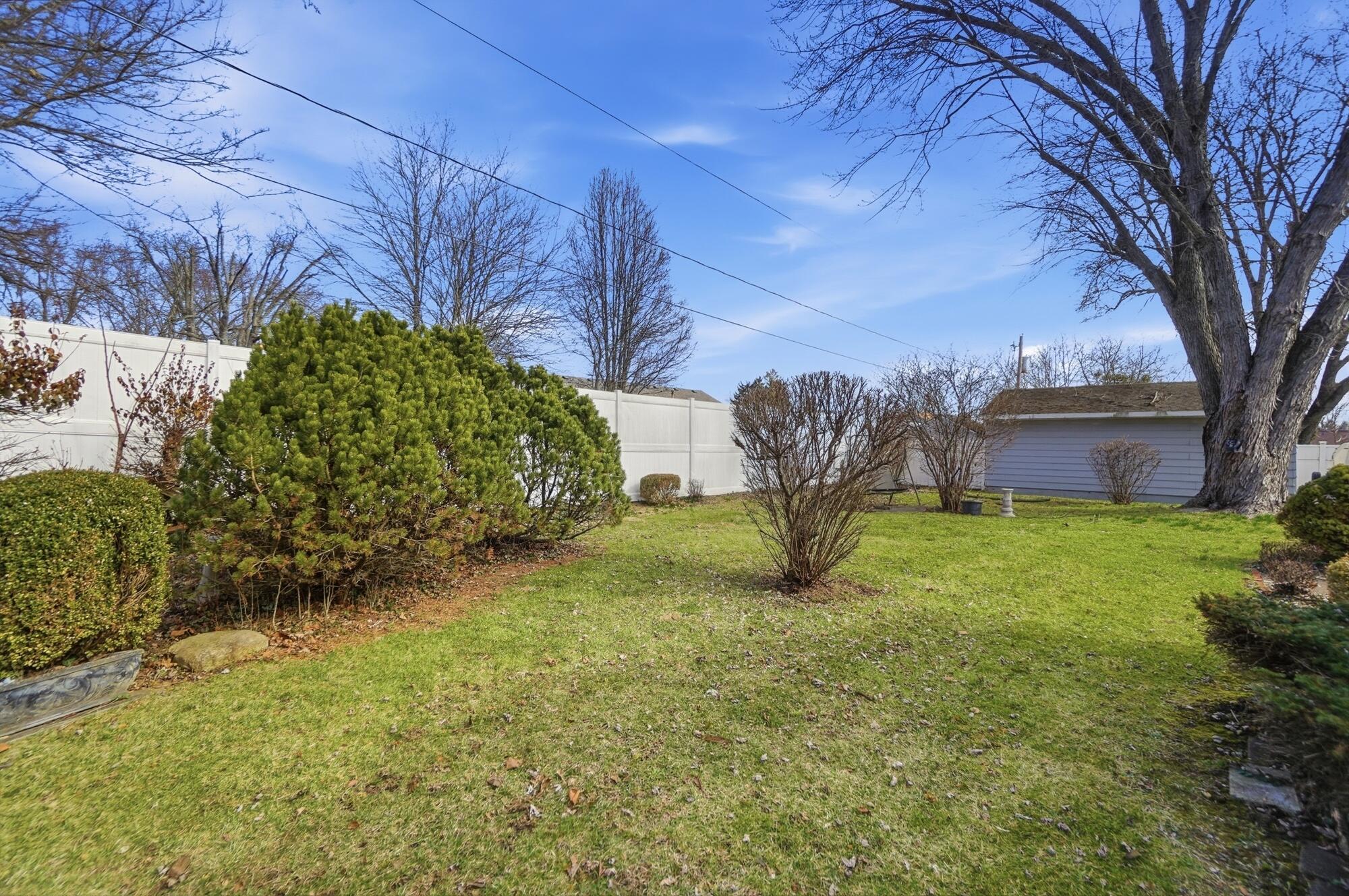 1516 Hyannis Drive, Springfield, Ohio 45503