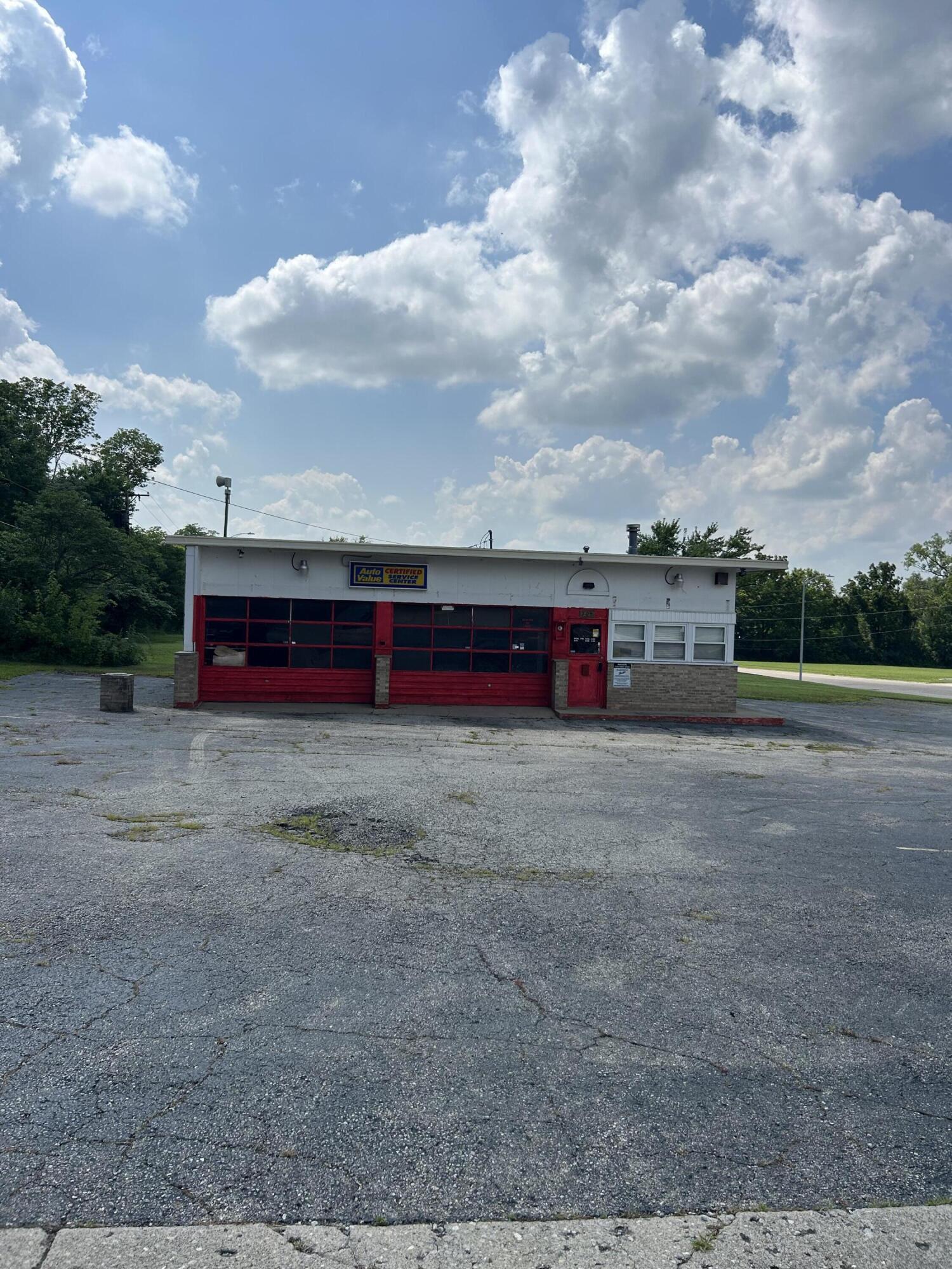 501 Trotwood Boulevard, Dayton, Ohio 45426