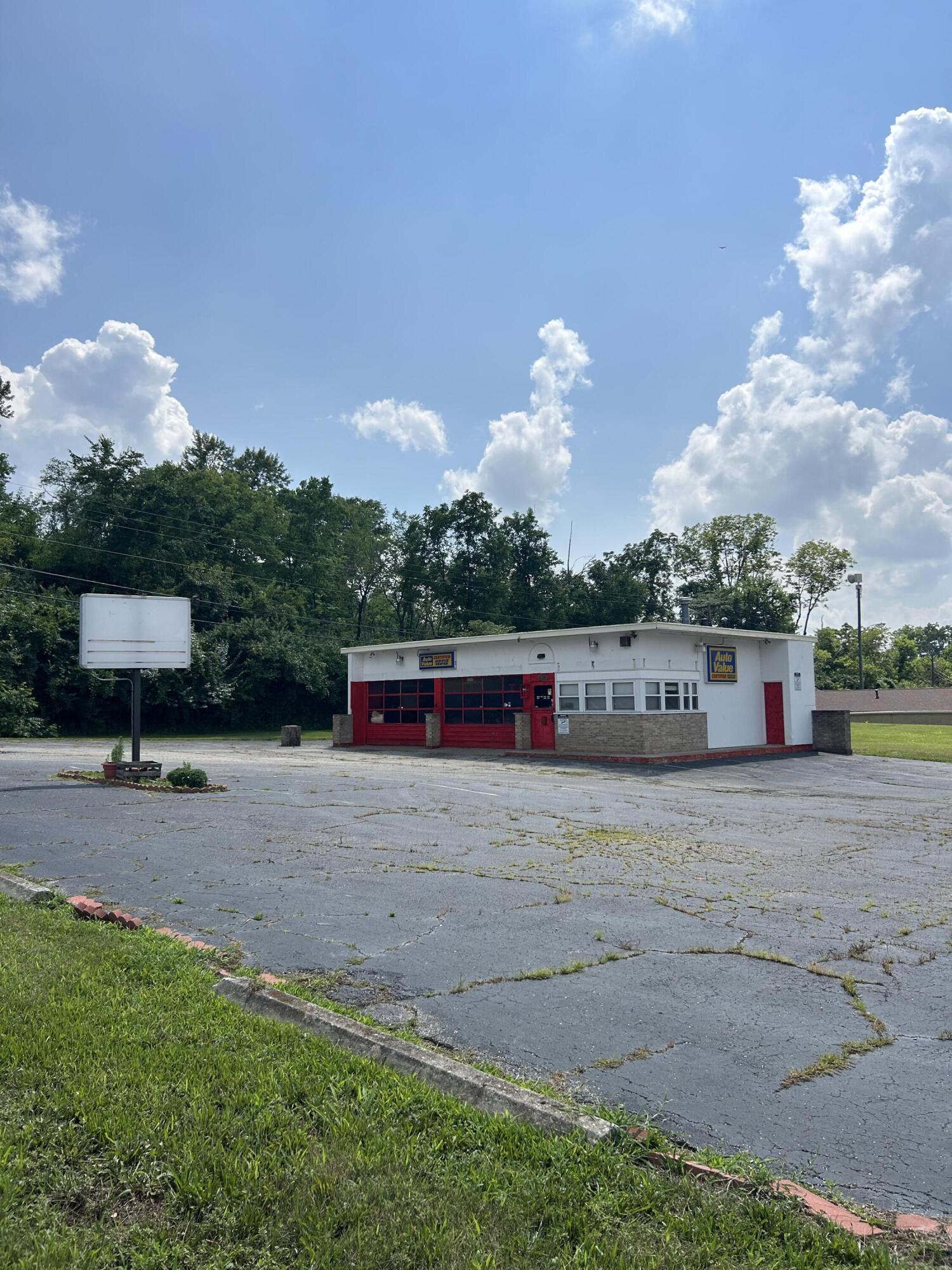 501 Trotwood Boulevard, Dayton, Ohio 45426