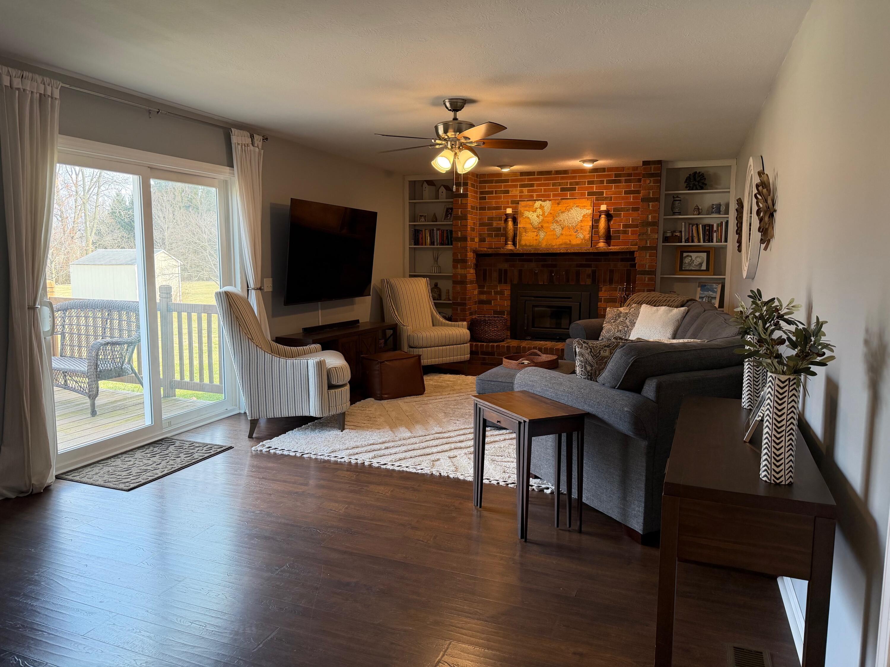 1595 Fox Run, Troy, Ohio 45373