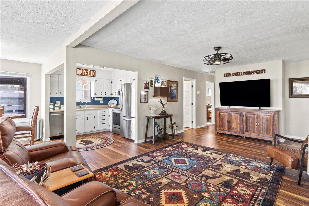 9728 State Route 368, Huntsville, Ohio 43324