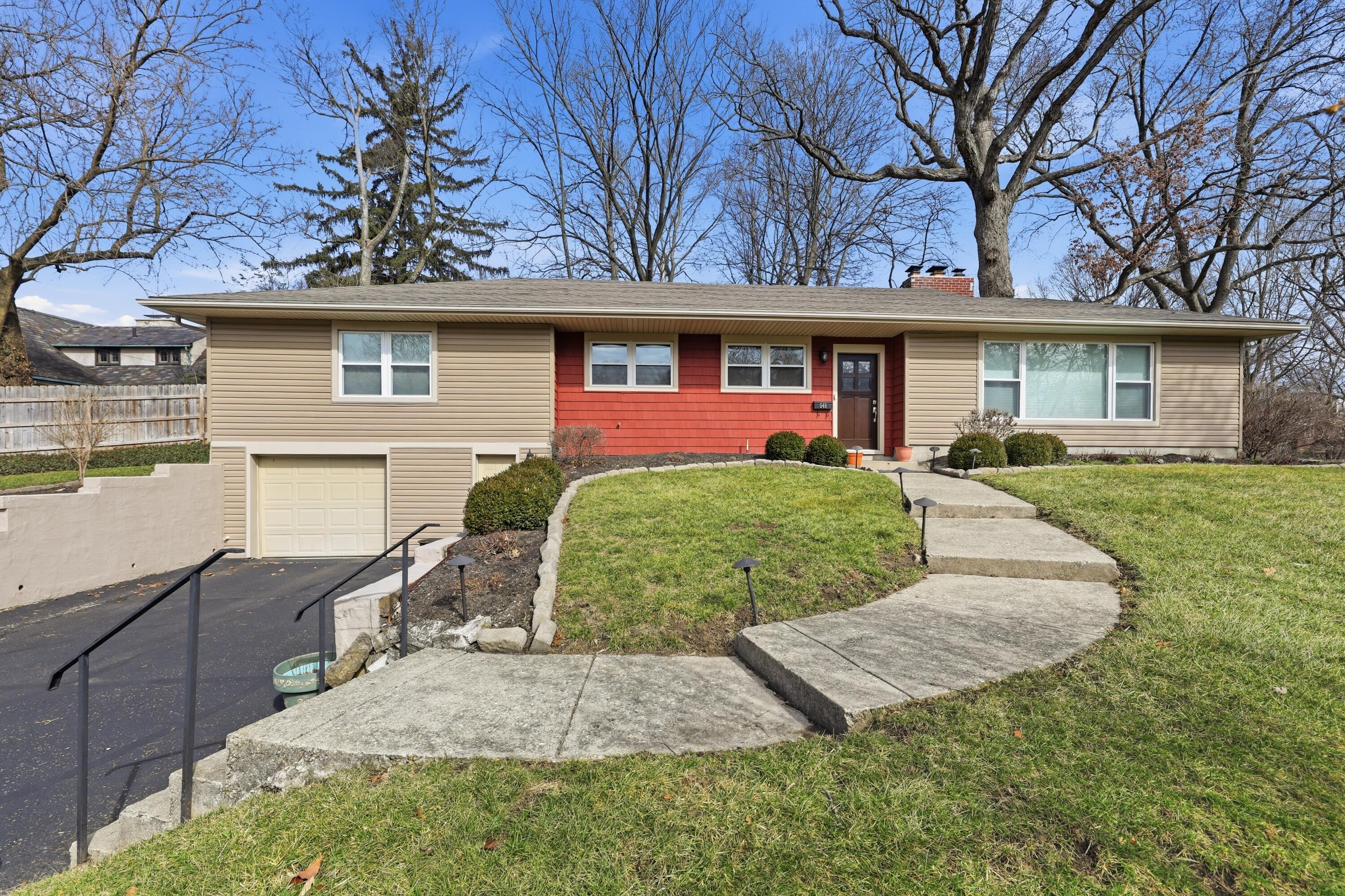 648 Tanglewood Drive, Springfield, Ohio 45504