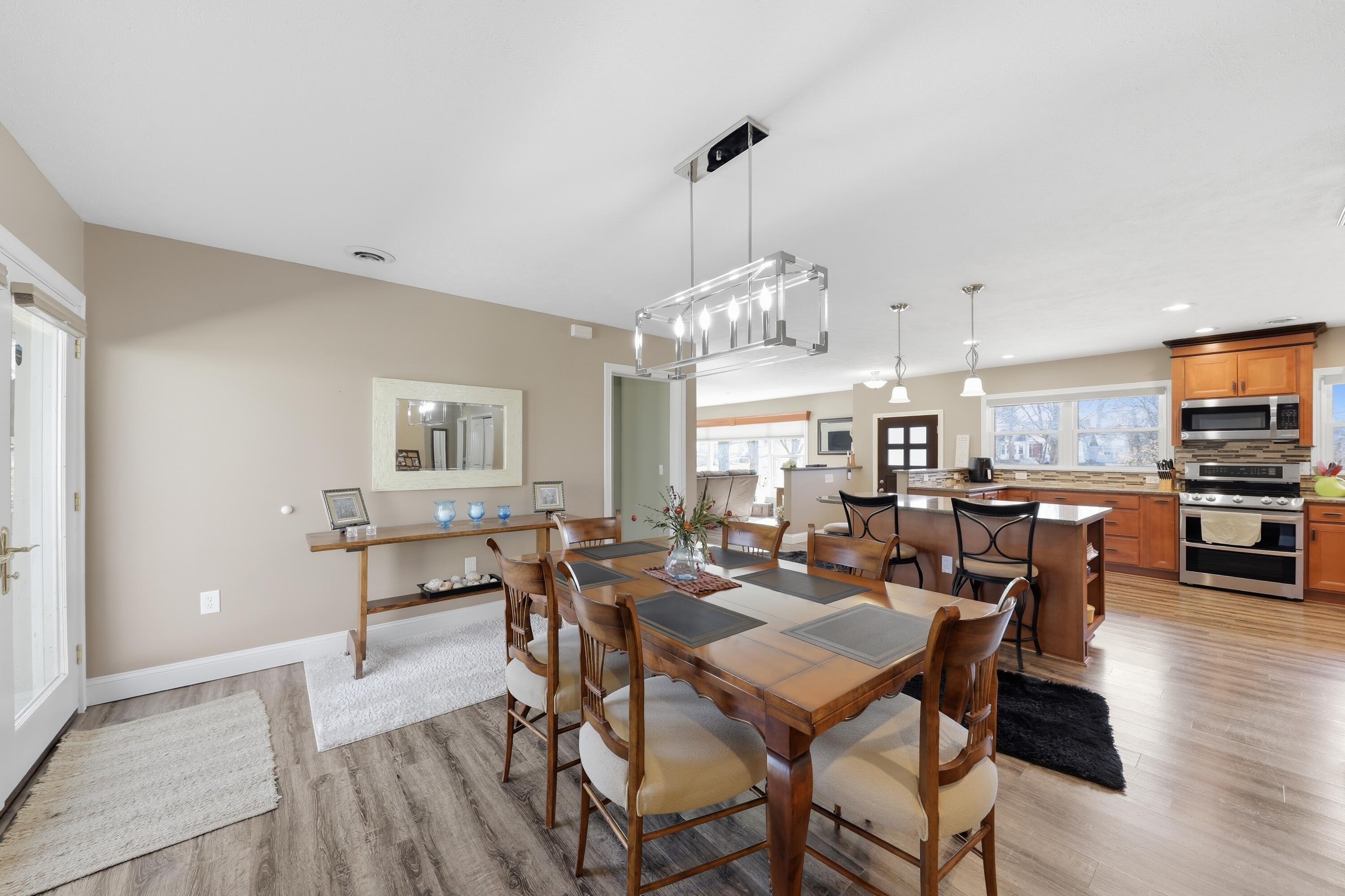 648 Tanglewood Drive, Springfield, Ohio 45504