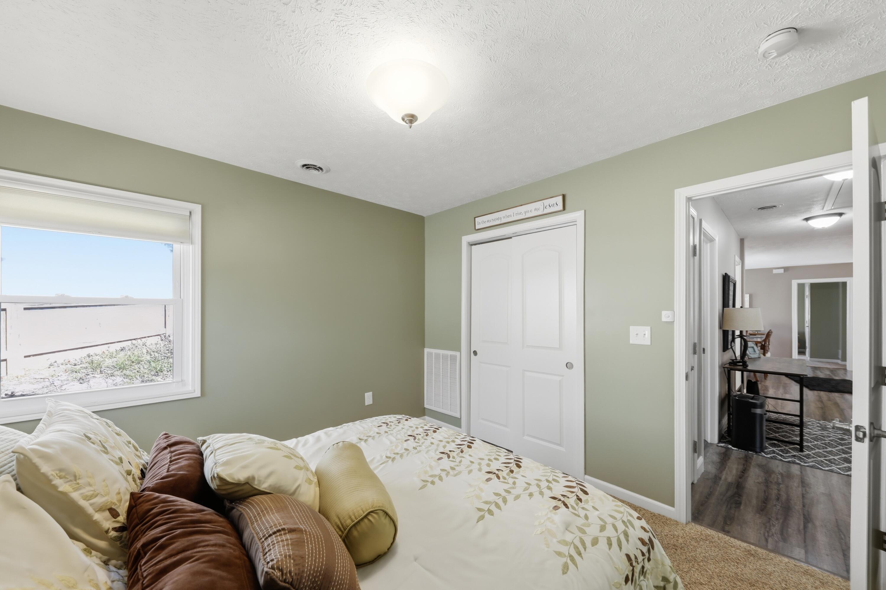 648 Tanglewood Drive, Springfield, Ohio 45504