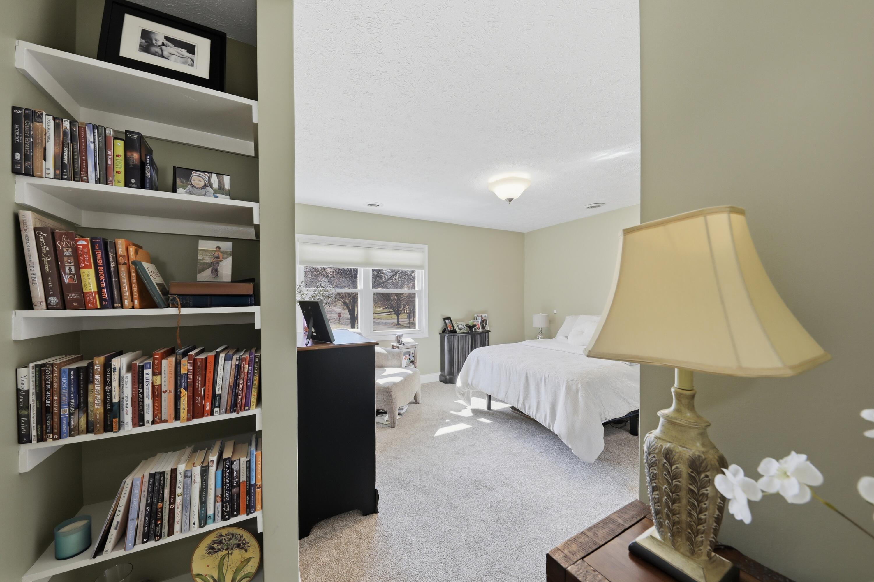 648 Tanglewood Drive, Springfield, Ohio 45504