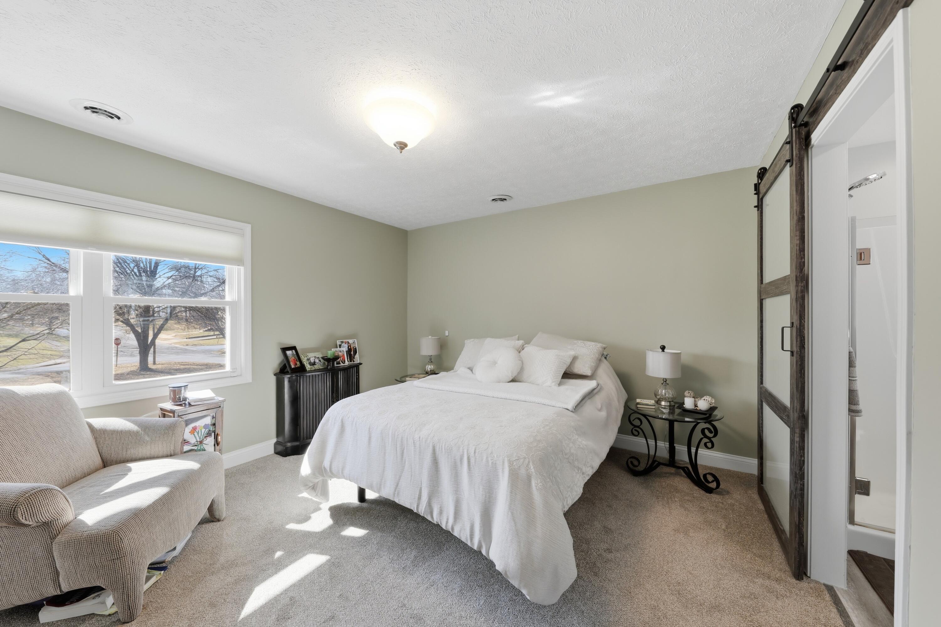 648 Tanglewood Drive, Springfield, Ohio 45504