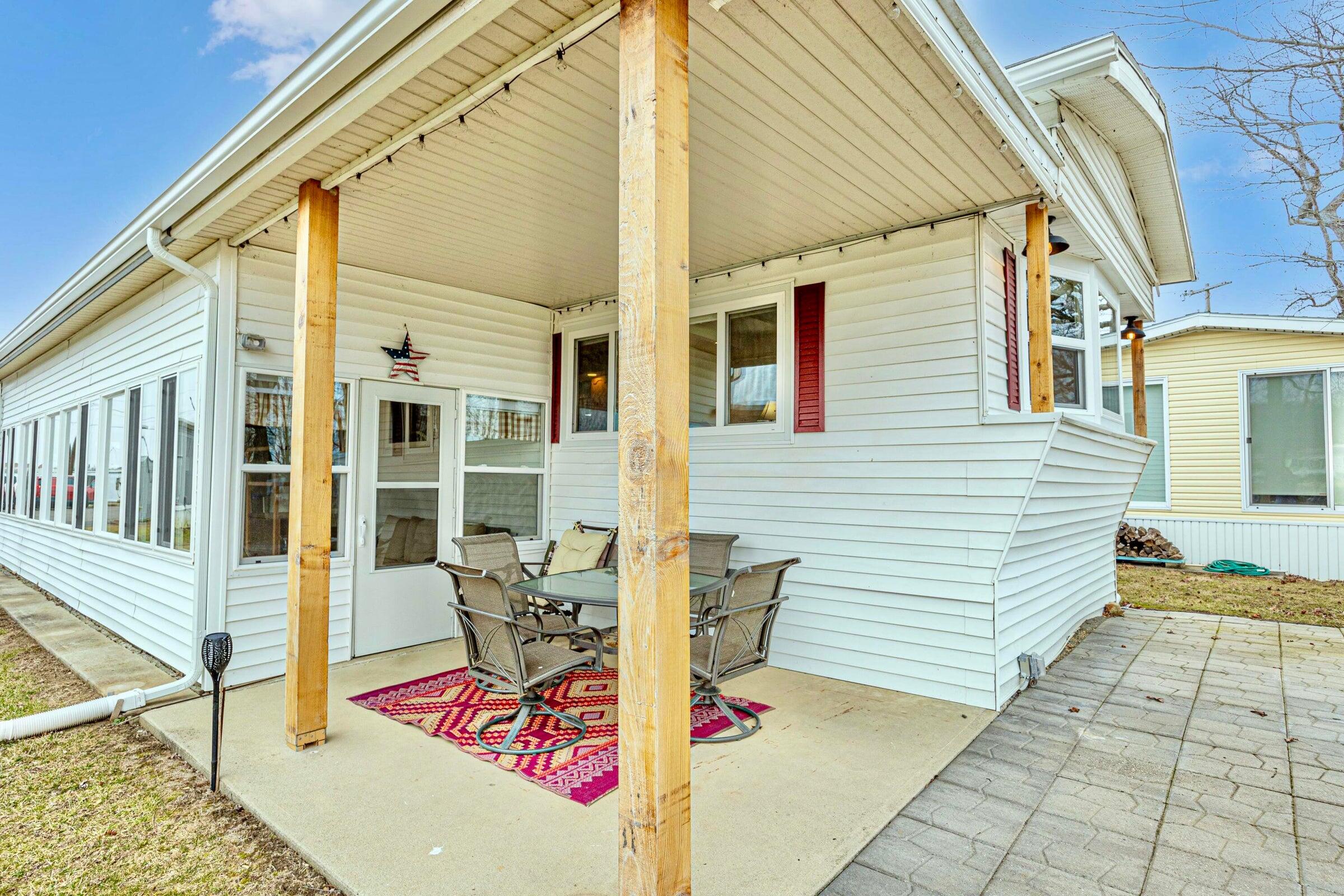 8651 State Route 368, Huntsville, Ohio 43324